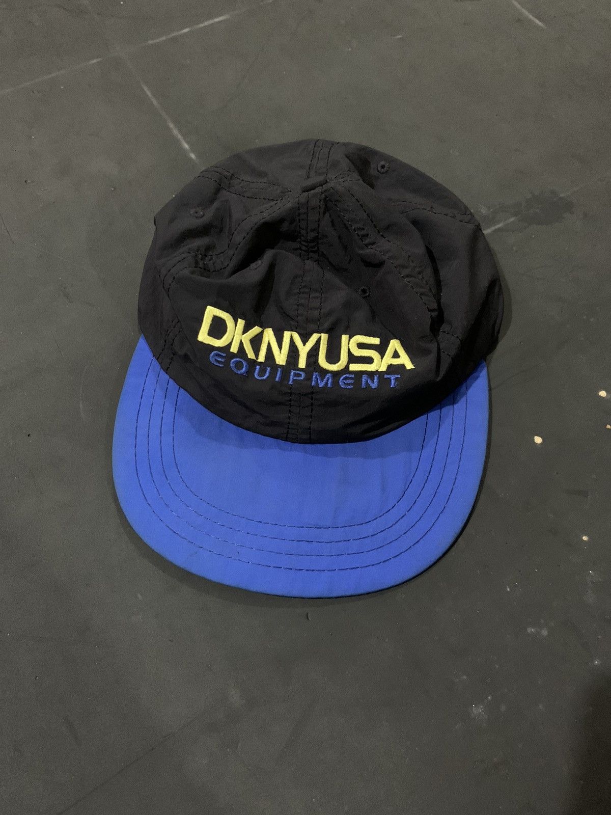 DKNY × Equipment × Vintage Vintage dkny equipment hats Size ONE SIZE - 5 Thumbnail