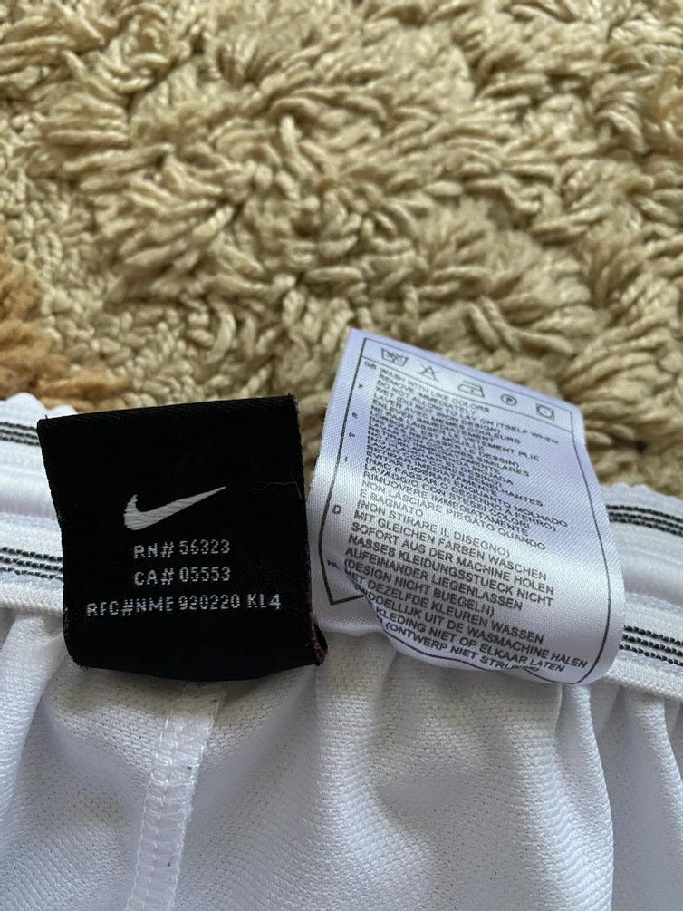Nike Vintage Nike Swoosh Logo White Shorts Size US 32 / EU 48 - 5 Preview
