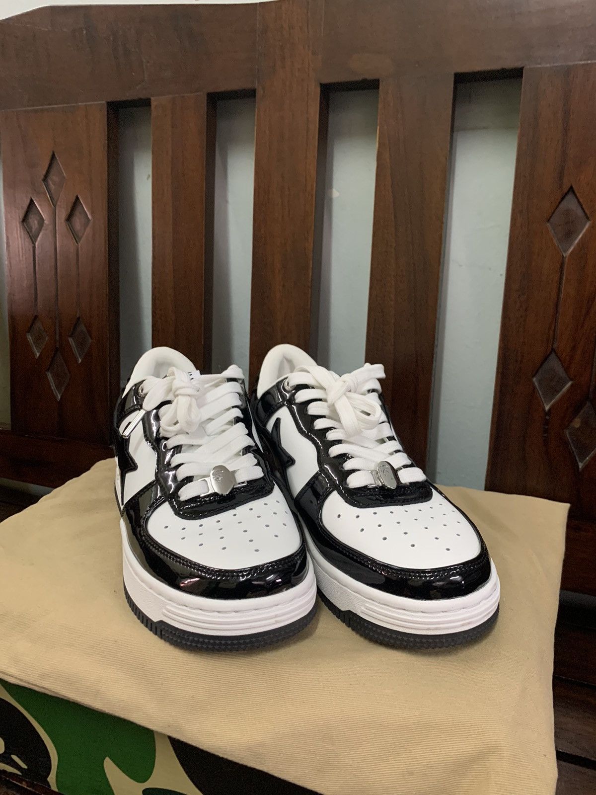 Bape A BATHING APE BAPESTA LOW BLACKWHITE PANDA Size US 8 / EU 41 - 2 Thumbnail