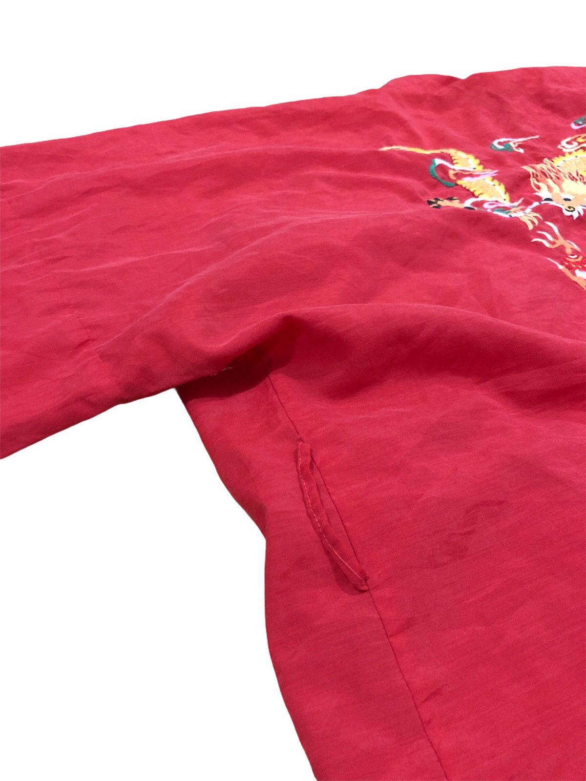 Vintage Vintage 70/80s Hand Embroidered Light Kimono Japan Dragon Size US M / EU 48-50 / 2 - 7 Thumbnail