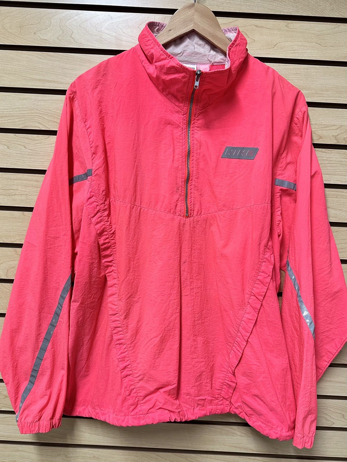 nike windbreaker hot pink