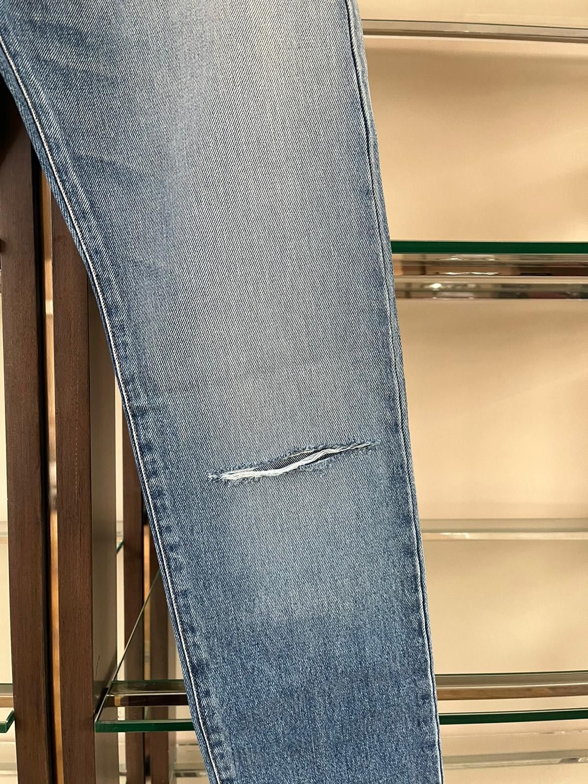 Saint Laurent Paris o1rshd1 SK 5 Pocket Denim in Light Vintage Blue Size US 30 / EU 46 - 4 Thumbnail