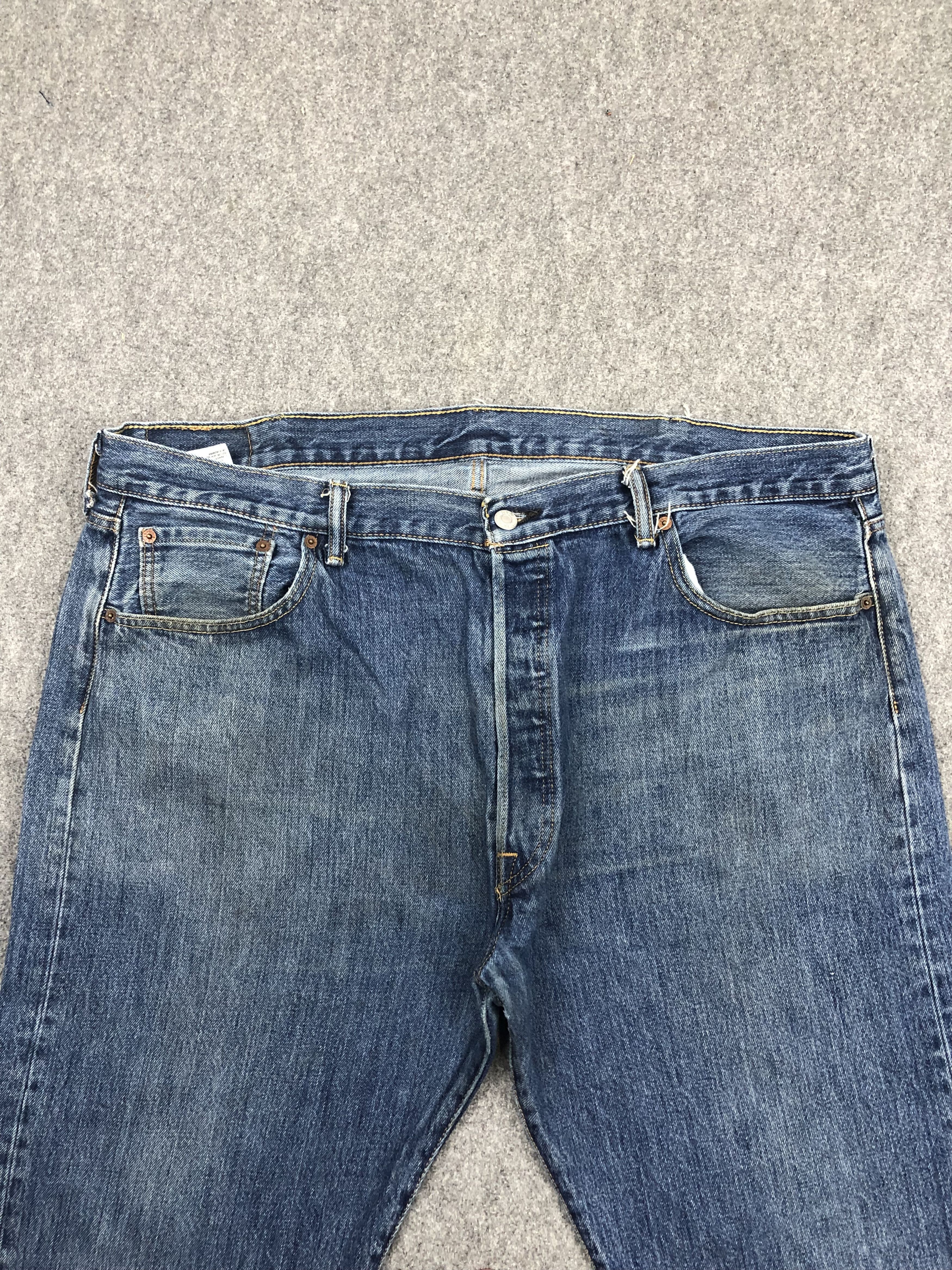 Levi's Vintage Levis 501 Blue Denim Jeans DP1532 Size US 44 / EU 60 - 2 Thumbnail
