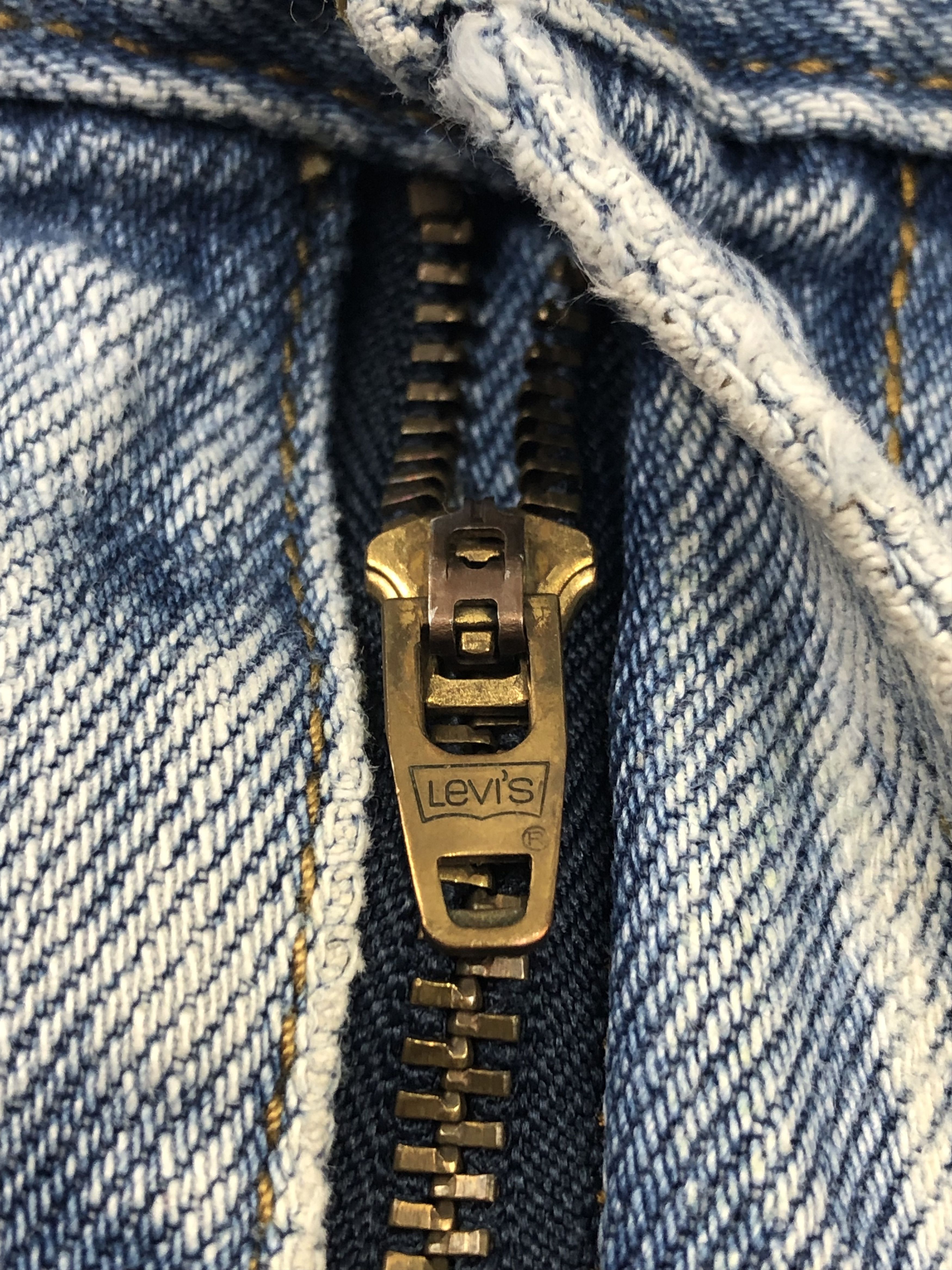 Levi's Vintage Levis 505 Light Wash Jeans DP1523 Size US 40 / EU 56 - 11 Thumbnail