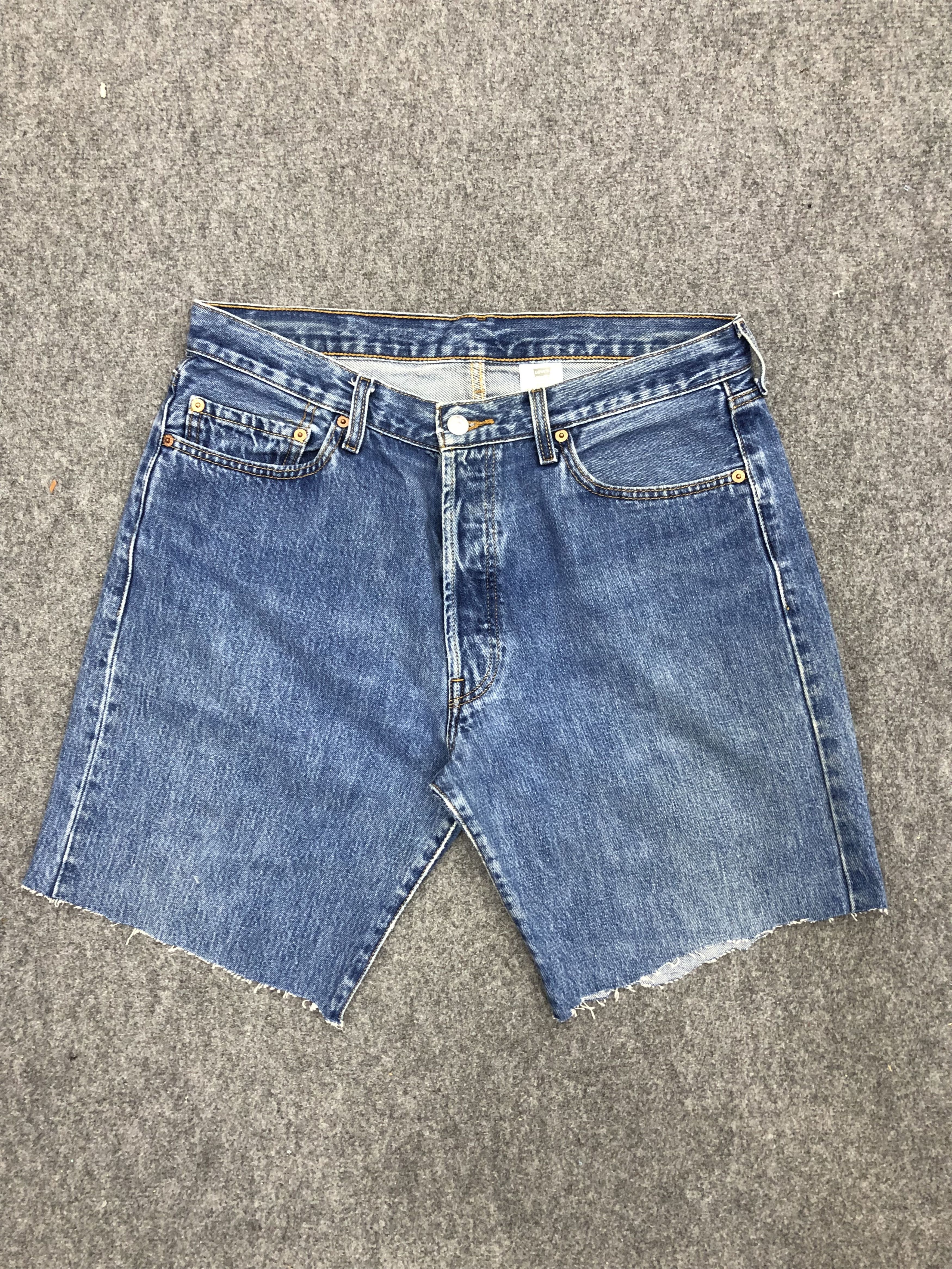 Levi's Vintage Levis 501 Cropped Denim Jeans DP1170 Size US 34 / EU 50 - 1 Thumbnail
