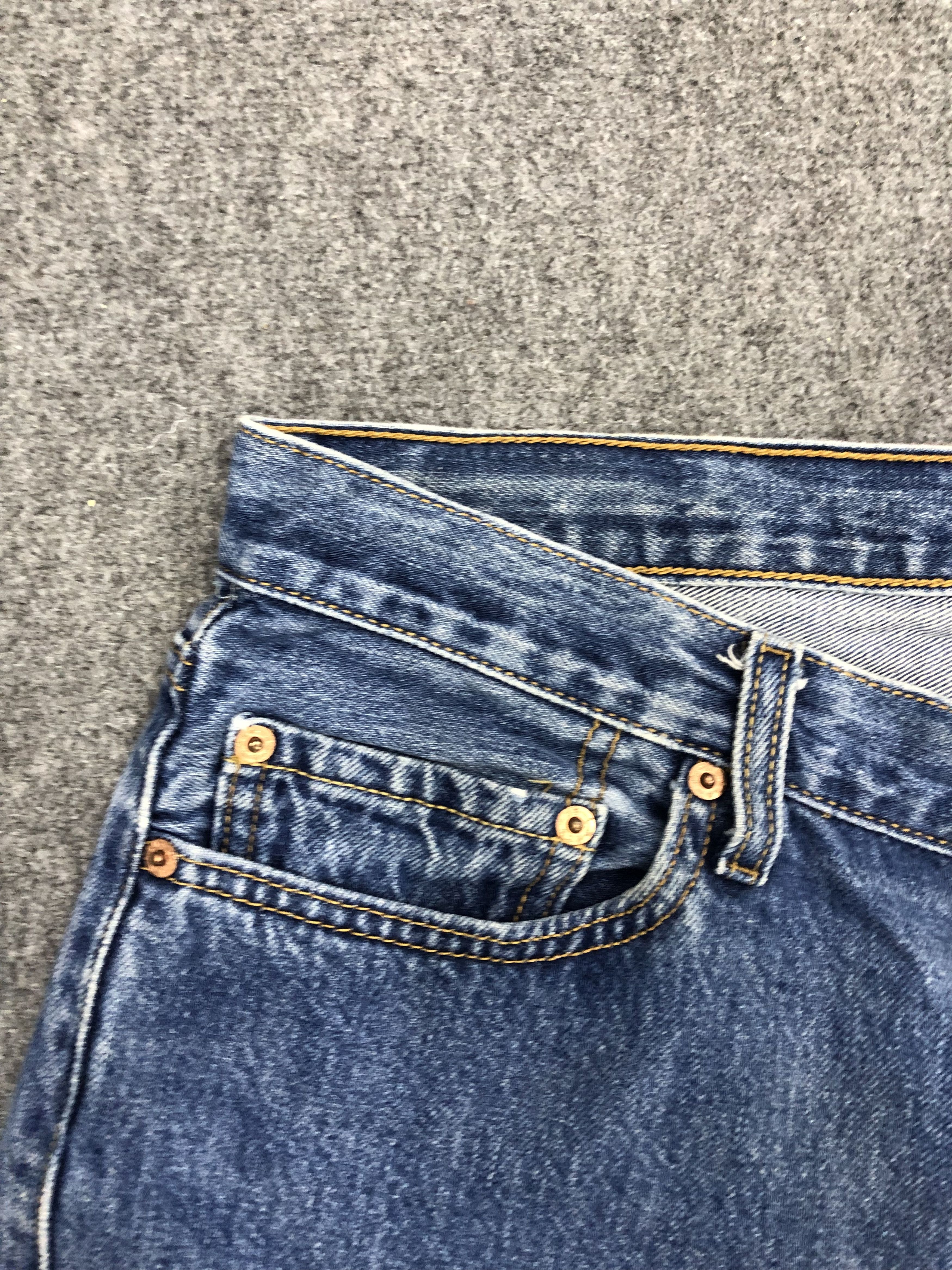 Levi's Vintage Levis 501 Cropped Denim Jeans DP1170 Size US 34 / EU 50 - 5 Thumbnail