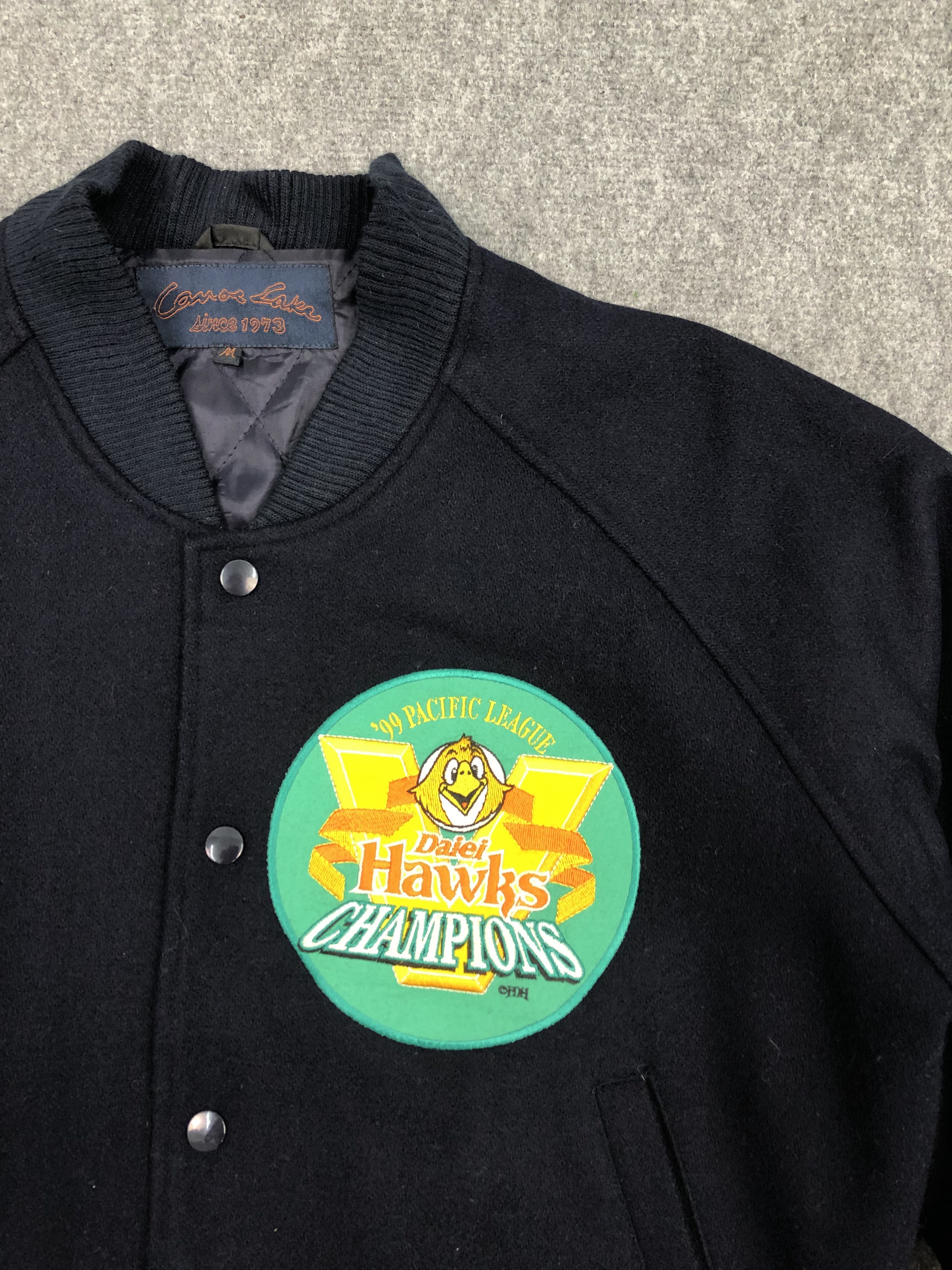 Japanese Brand Vintage Japanese Brand Varsity Daiei Hawks Champion V0135 Size US M / EU 48-50 / 2 - 3 Thumbnail