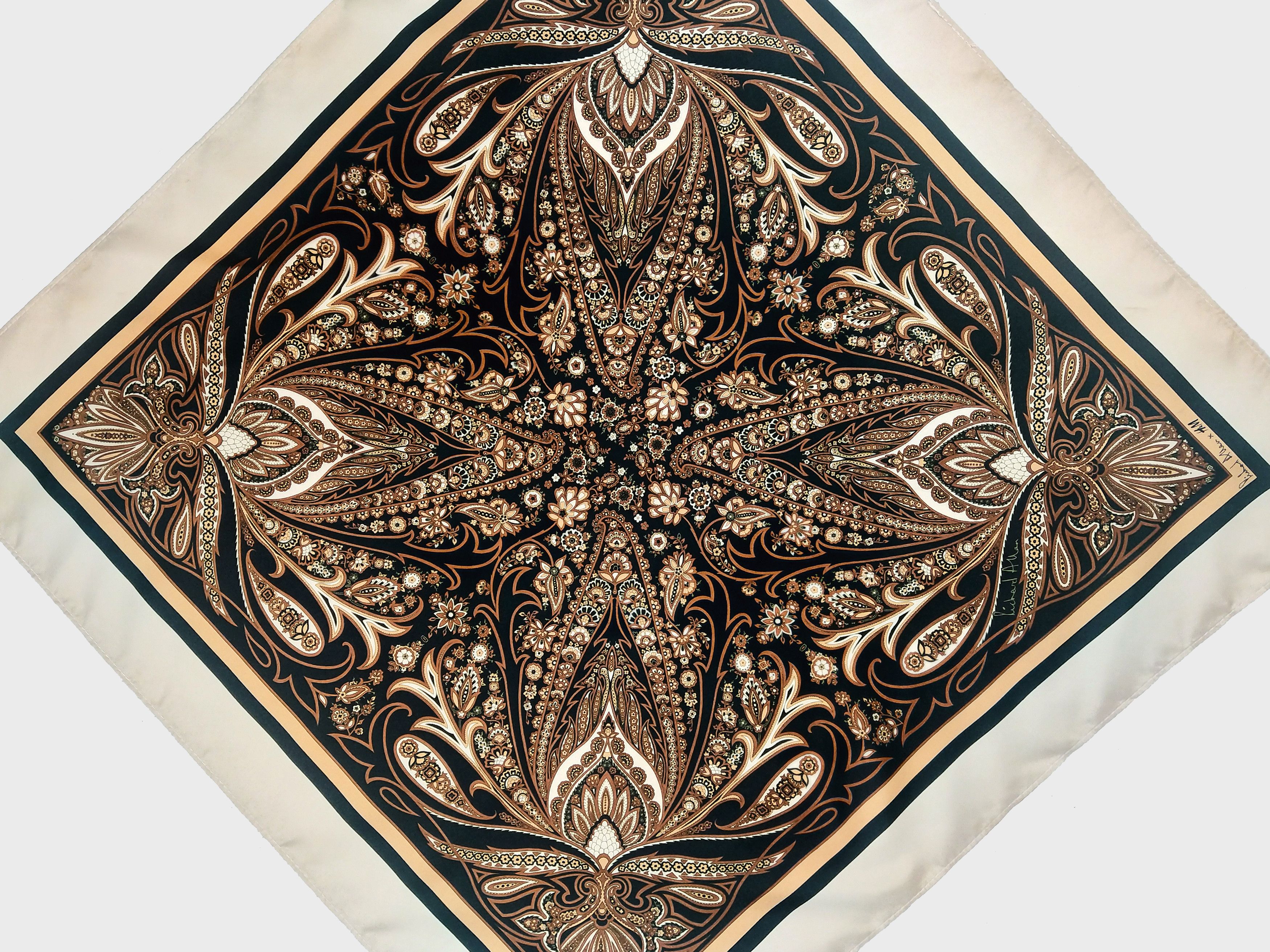 Designer × H&M Richard Allan x H&M. collectible signature scarf Size ONE SIZE - 4 Thumbnail