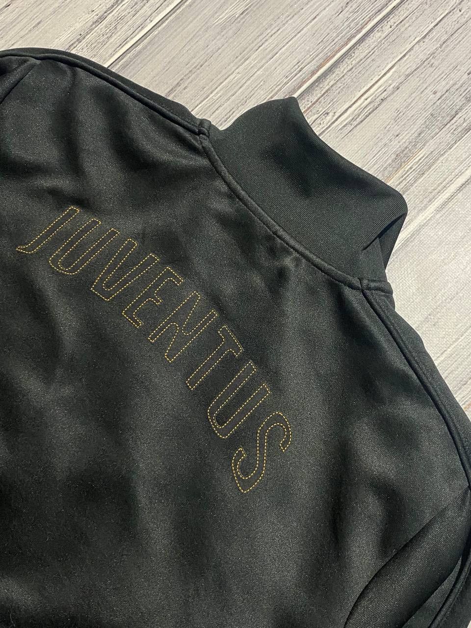 Nike Vintage Nike Juventus Training Jacket 00s Swoosh Big Logo Size US L / EU 52-54 / 3 - 3 Thumbnail