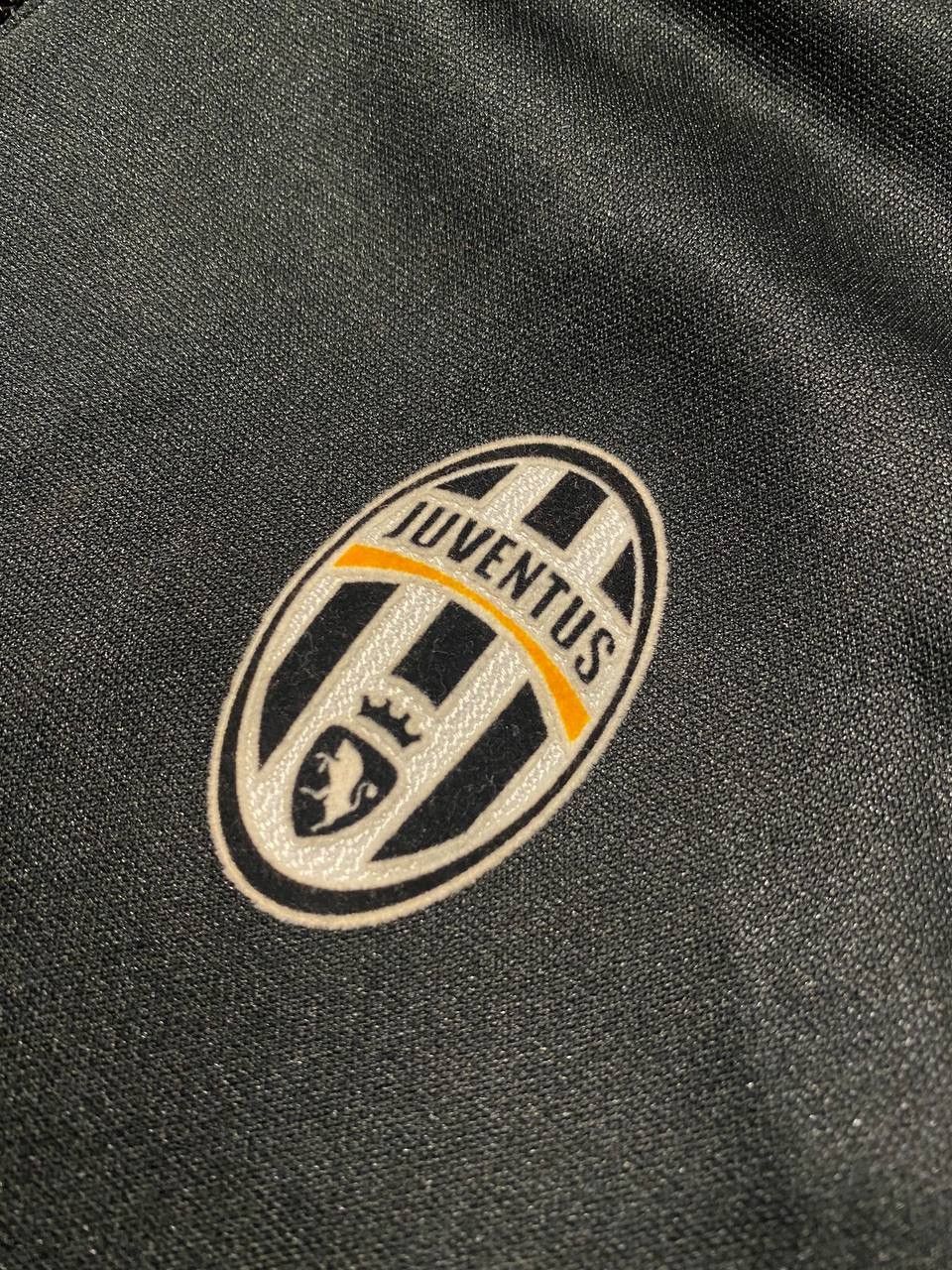 Nike Vintage Nike Juventus Training Jacket 00s Swoosh Big Logo Size US L / EU 52-54 / 3 - 6 Thumbnail