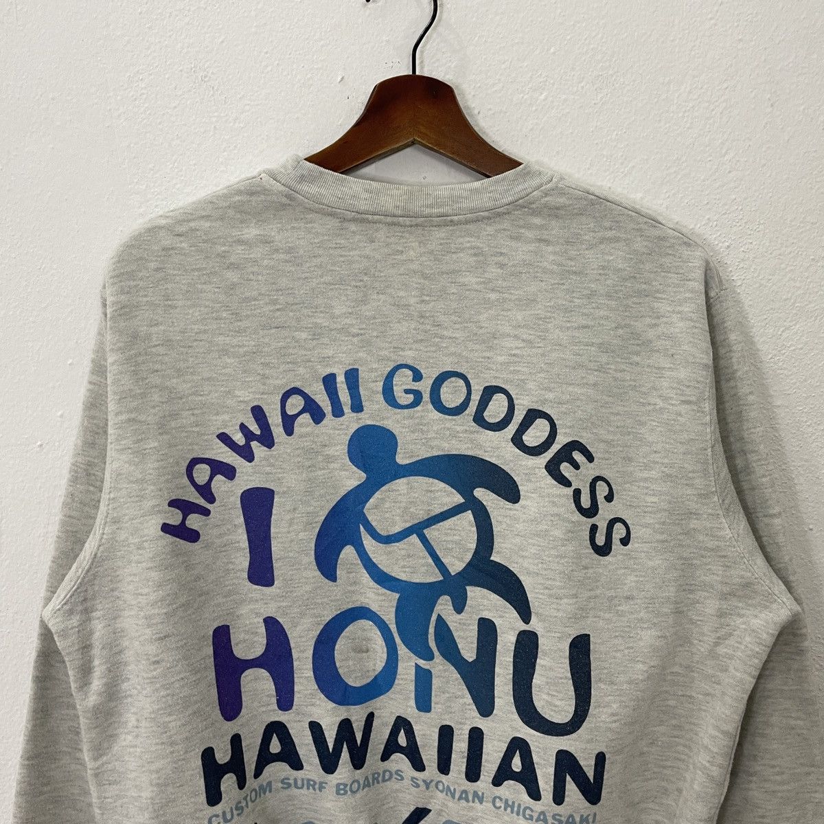 Japanese Brand Vintage Goddess Surf Big Logo Sweatshirt Size US M / EU 48-50 / 2 - 10 Thumbnail