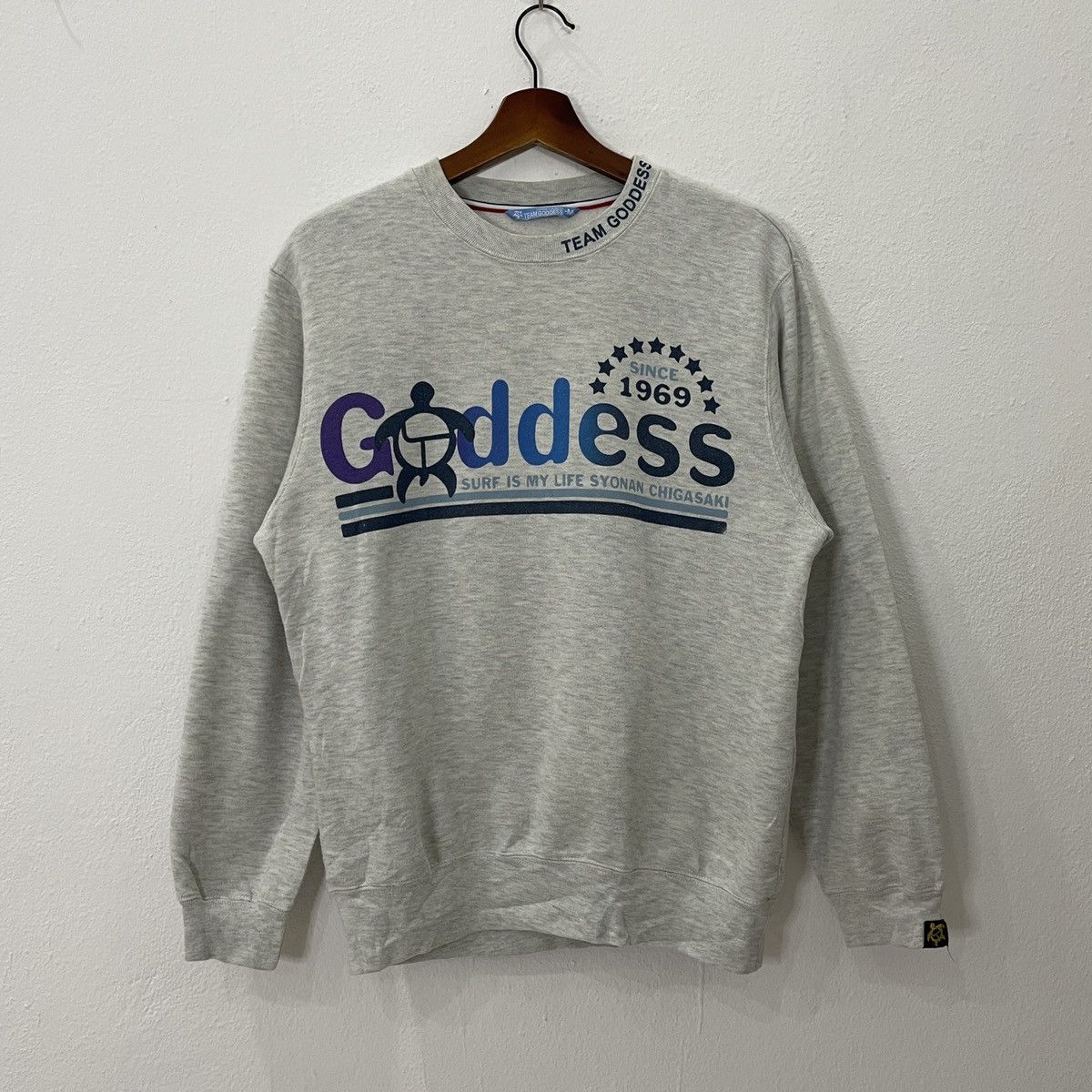 Japanese Brand Vintage Goddess Surf Big Logo Sweatshirt Size US M / EU 48-50 / 2 - 1 Thumbnail