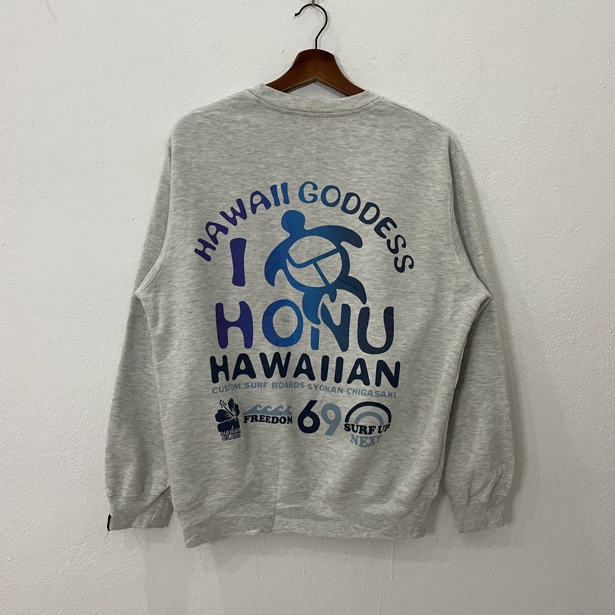 Japanese Brand Vintage Goddess Surf Big Logo Sweatshirt Size US M / EU 48-50 / 2 - 7 Thumbnail