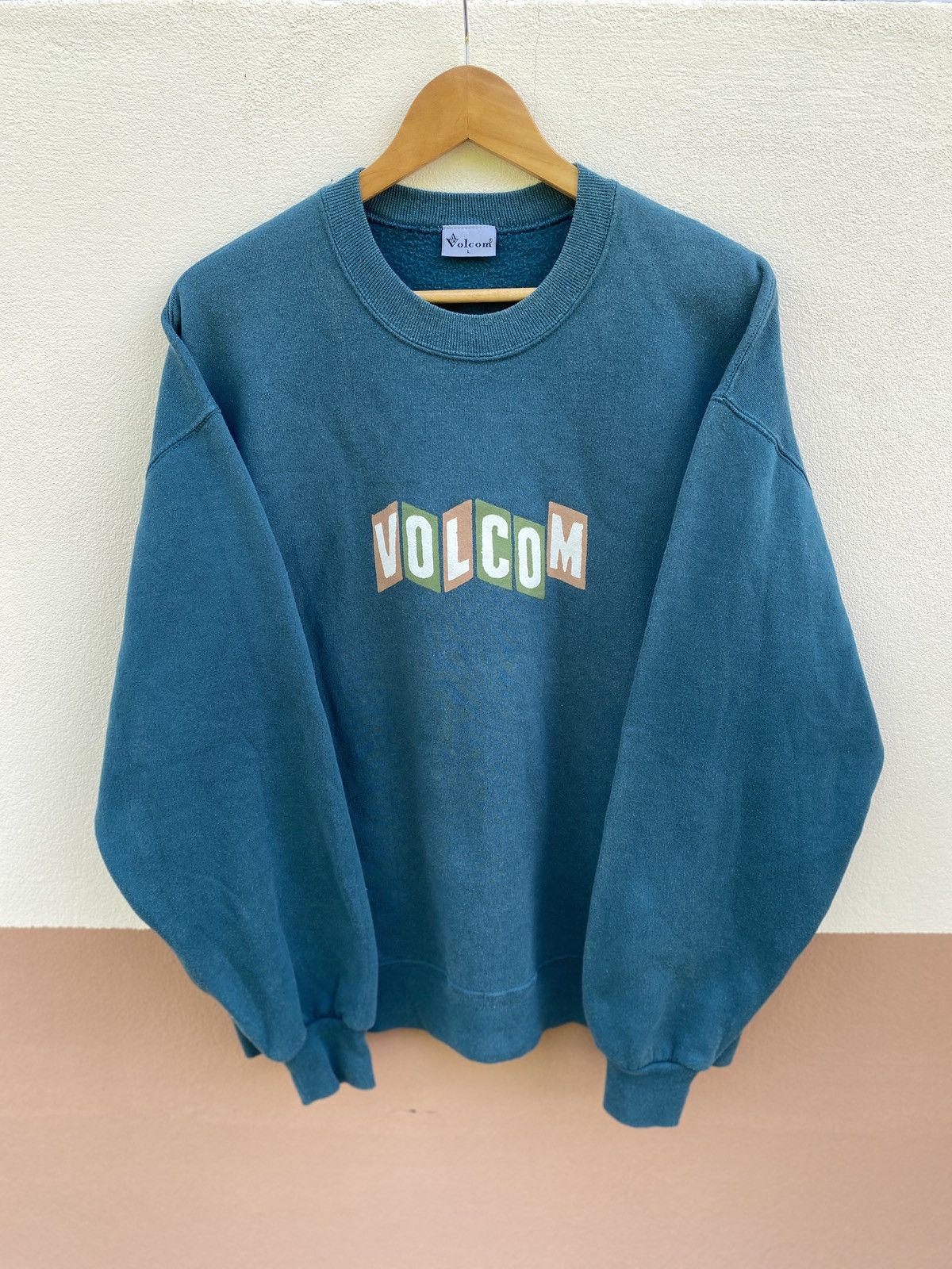 Vintage 00s Volcom Spellout Skateboard sweatshirt