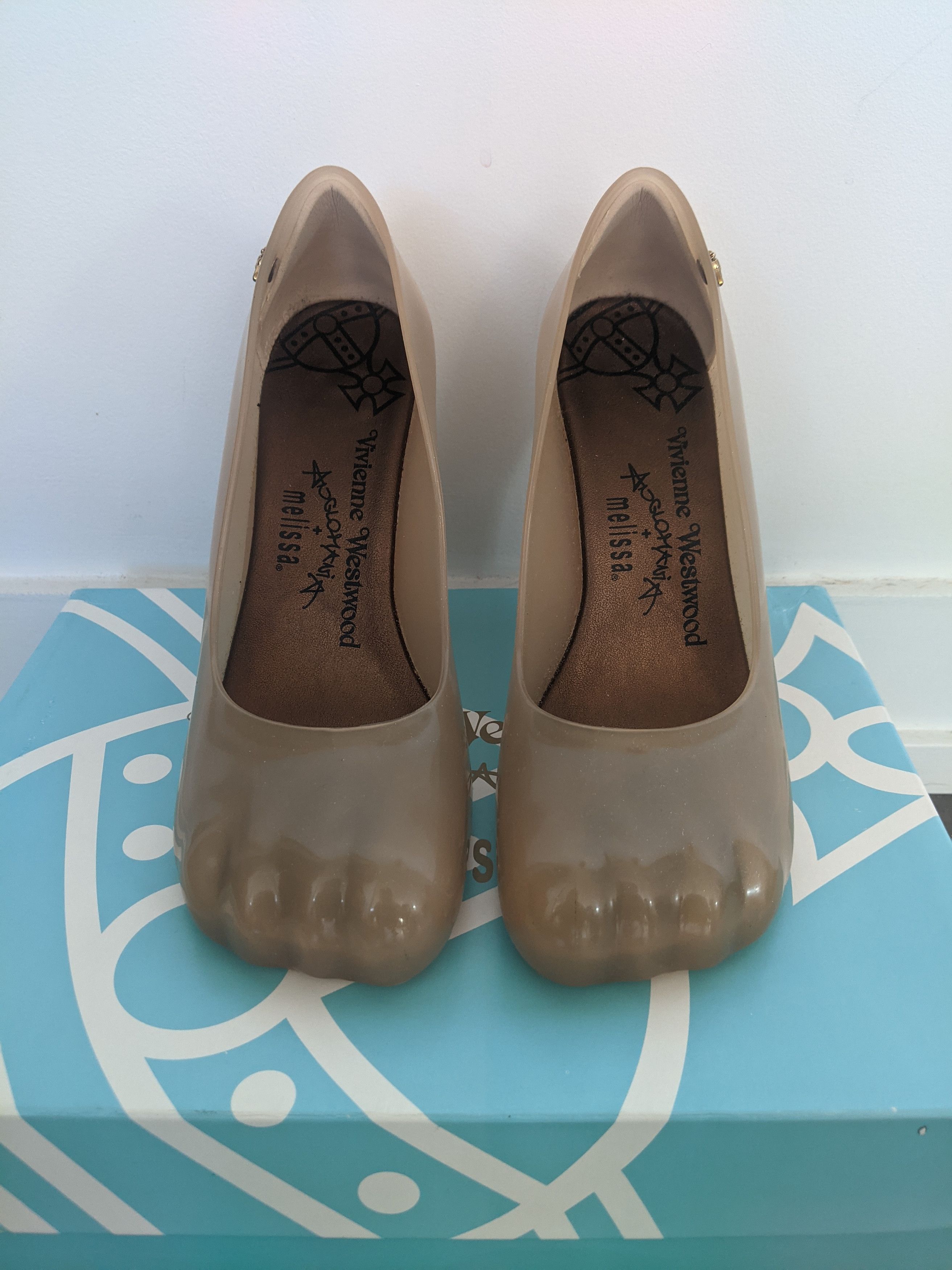 VIVIENNE WESTWOOD snakeprint heels 39