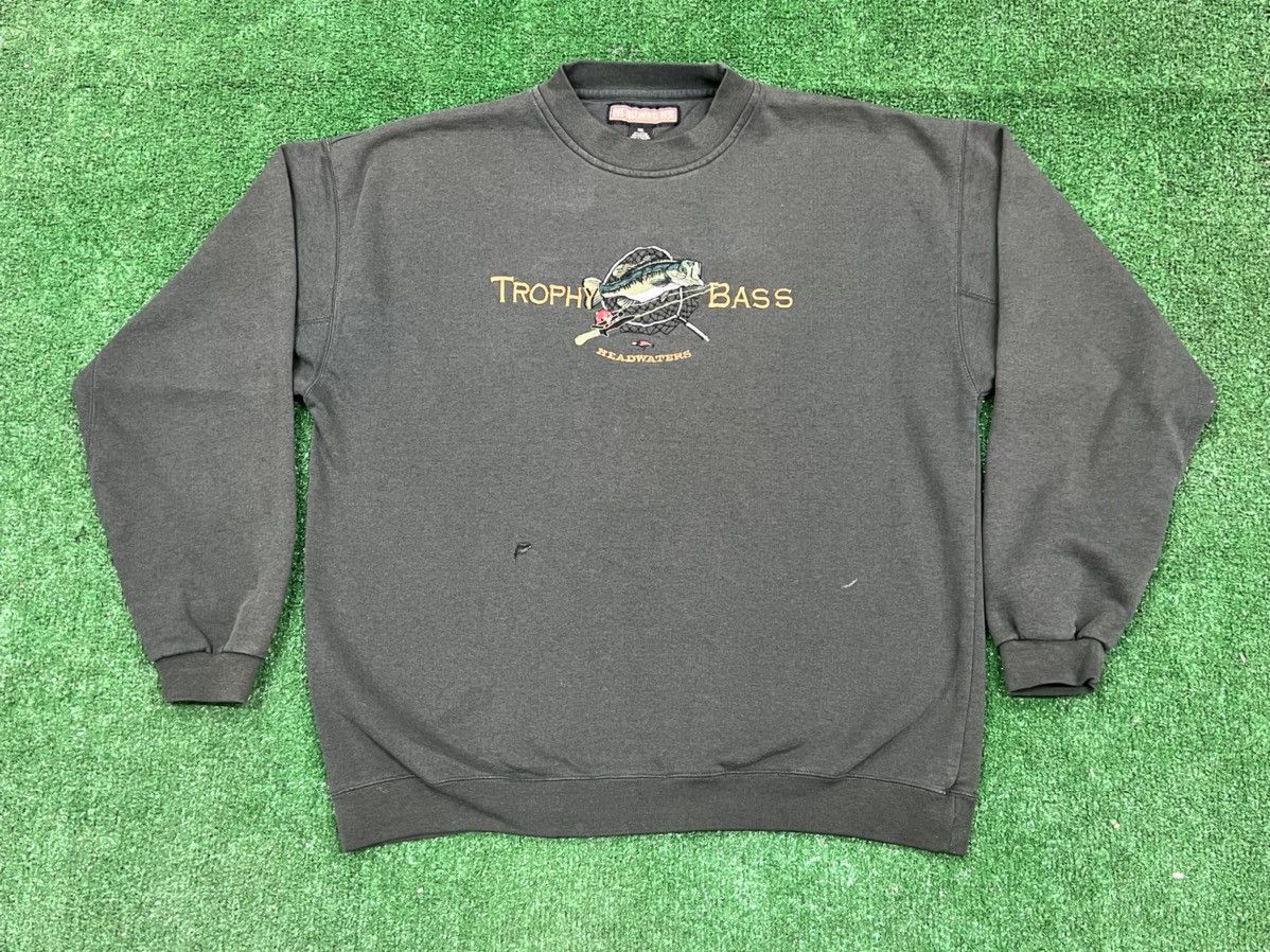 Vintage Vintage Y2K Trophy Bass Embroidered Crewneck Sweatshirt Size US XXL / EU 58 / 5 - 1 Thumbnail