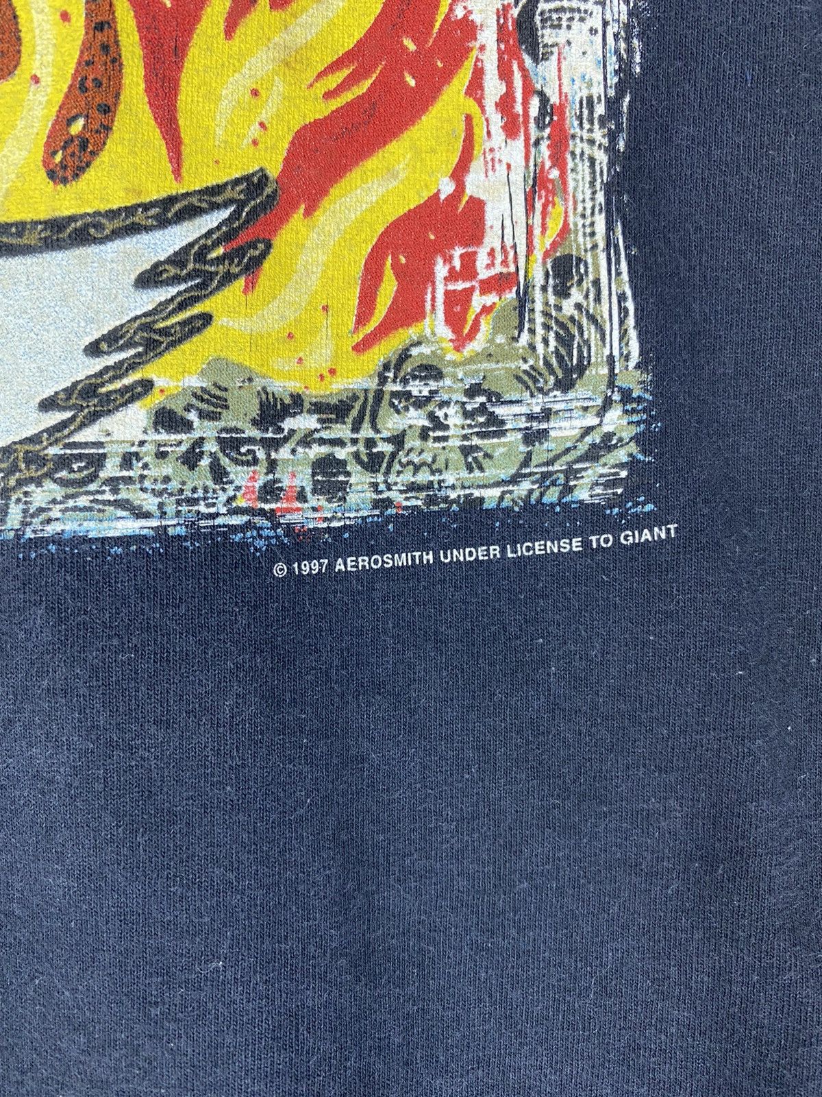 Band Tees Vintage rare 1997 Aerosmith Size US XL / EU 56 / 4 - 4 Thumbnail