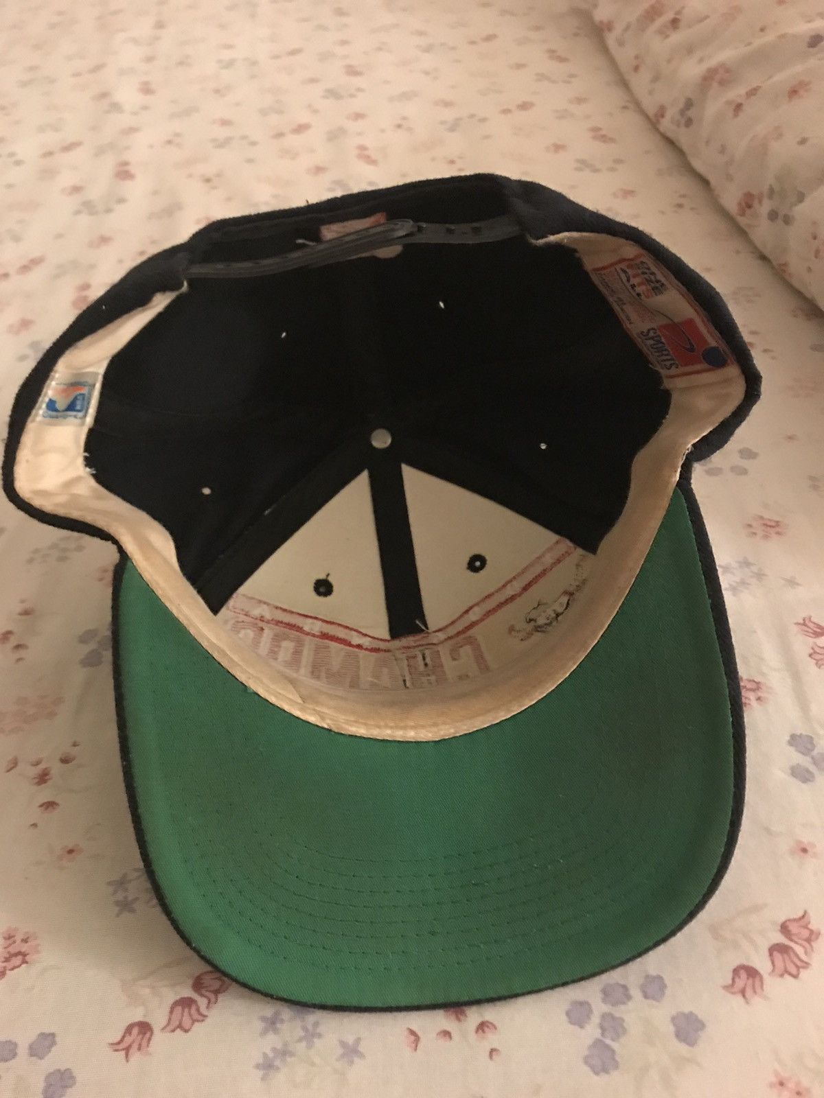 Sports Specialties × Vintage Vintage 90s sports specialties Chicago Bulls finals snapback Size ONE SIZE - 5 Thumbnail