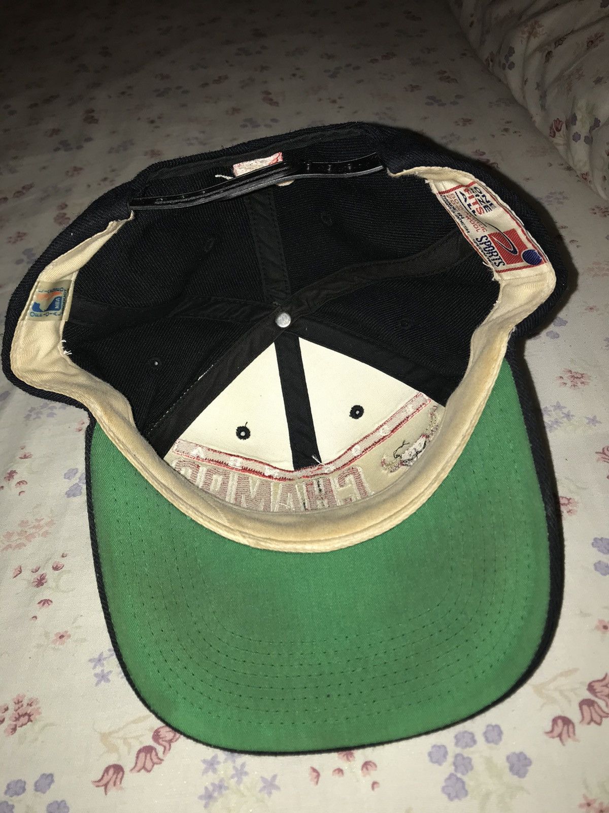 Sports Specialties × Vintage Vintage 90s sports specialties Chicago Bulls finals snapback Size ONE SIZE - 4 Thumbnail