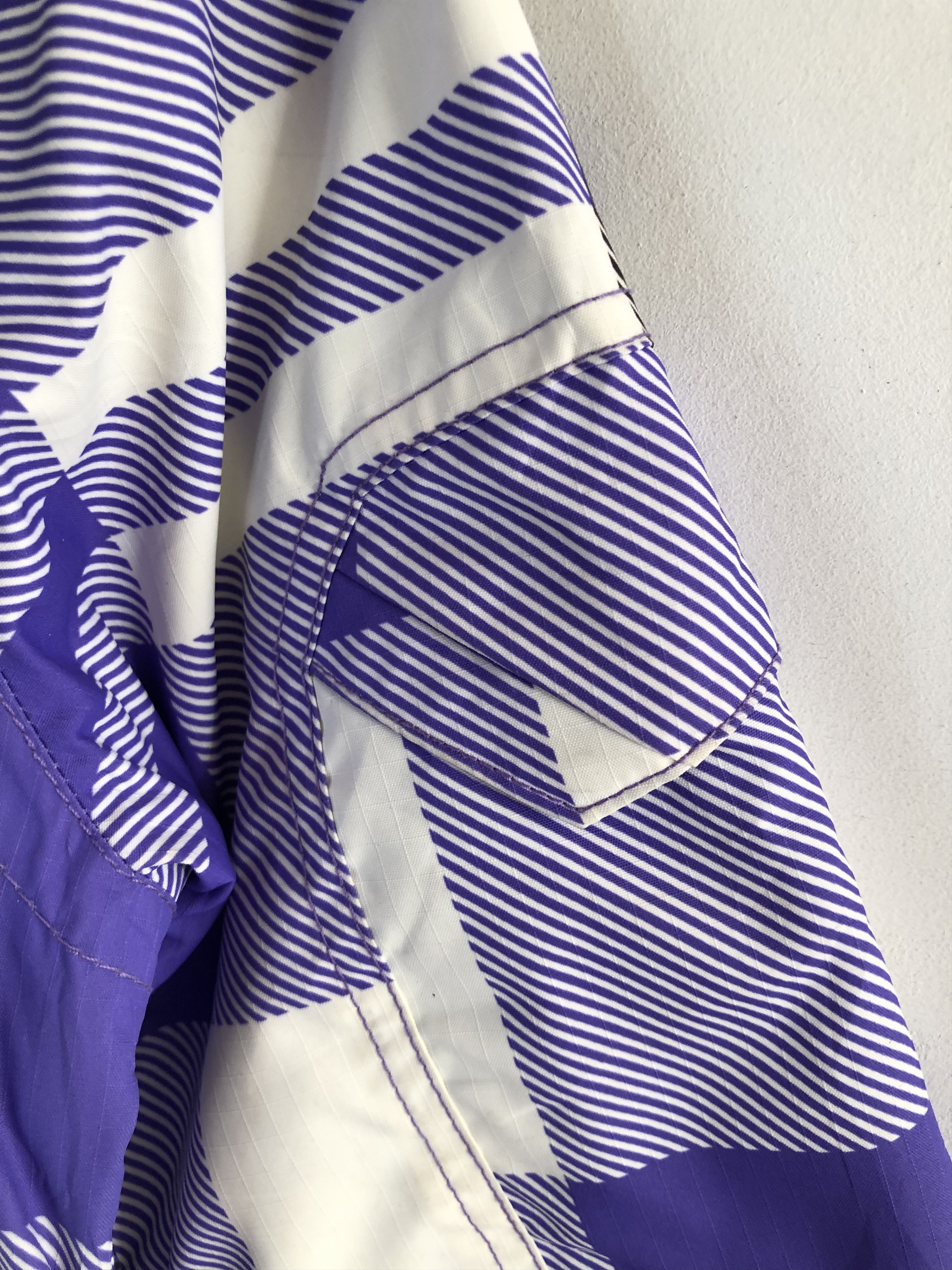O'Neill RARE🔥ONEILL 502 SERIES 2-LAYER WATERPROOF SNOWBOARD JACKET Size US M / EU 48-50 / 2 - 14 Thumbnail