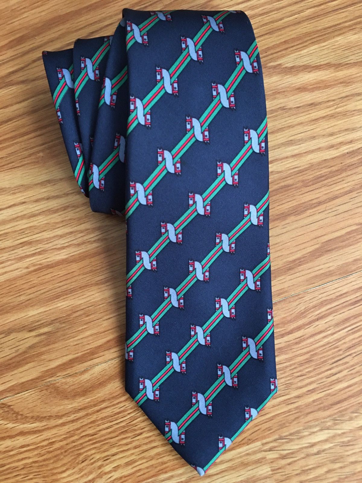 HERMES Paris 980 SA Vintage France Silk Mens Tie