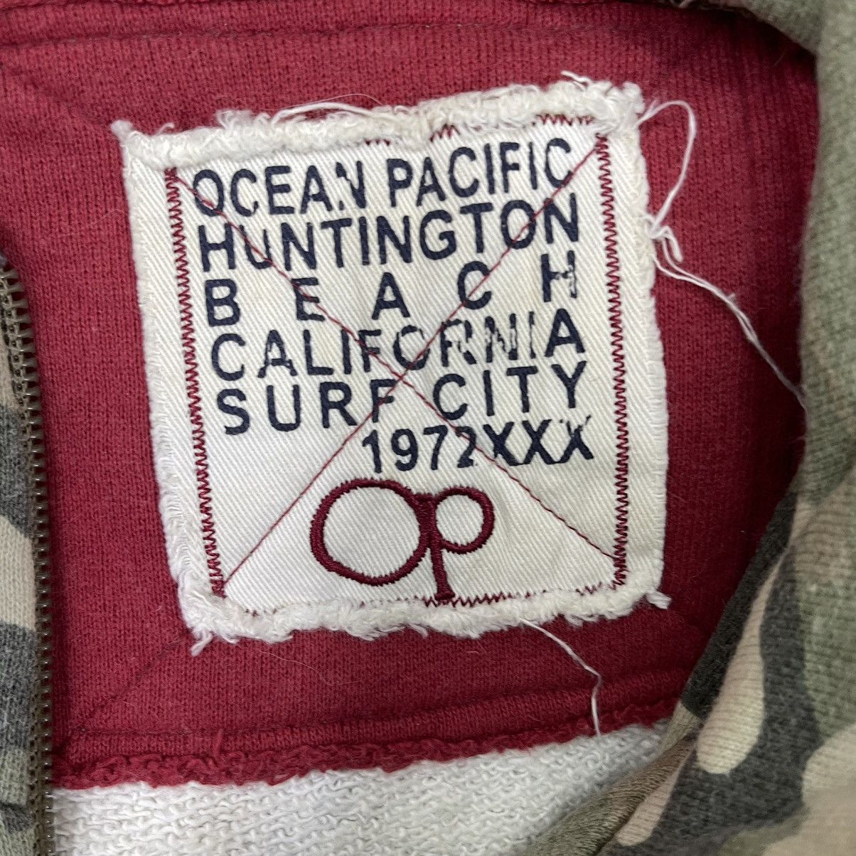 Ocean Pacific Ocean Pacific Camo Big Logo Zipper Sweatshirt Size M Size US M / EU 48-50 / 2 - 7 Thumbnail