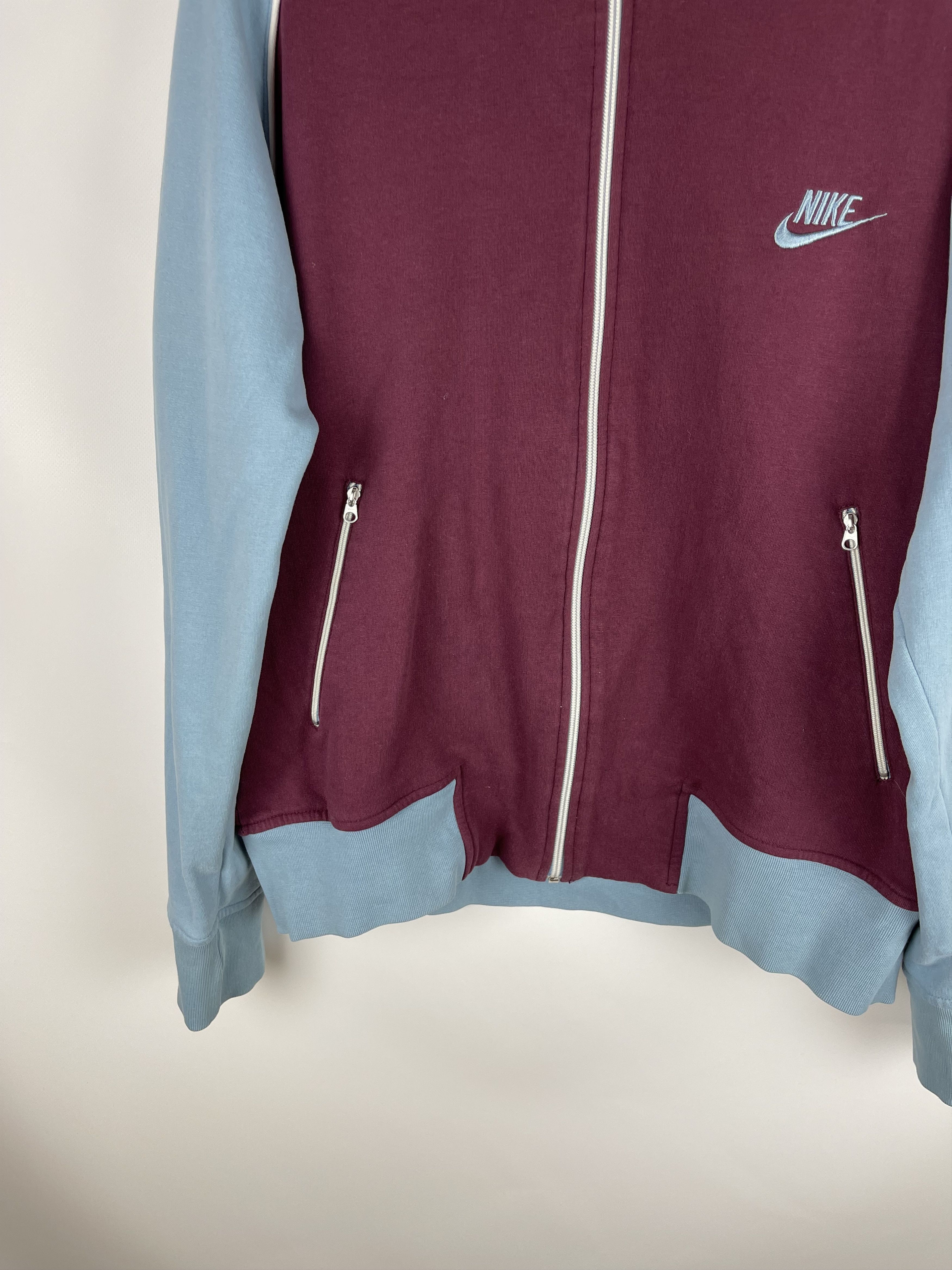 Nike Nike vintage y2k burgundy blue bomber jacket Size US L / EU 52-54 / 3 - 3 Thumbnail