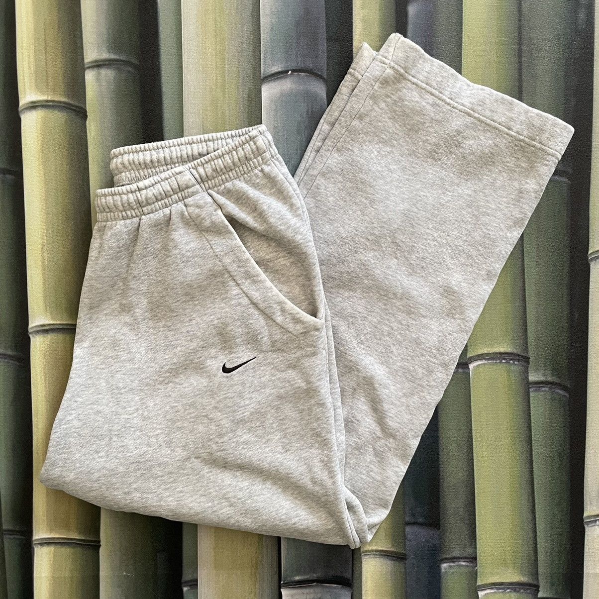 Nike Vintage Nike Sweatpants SMALL swoosh | Grailed