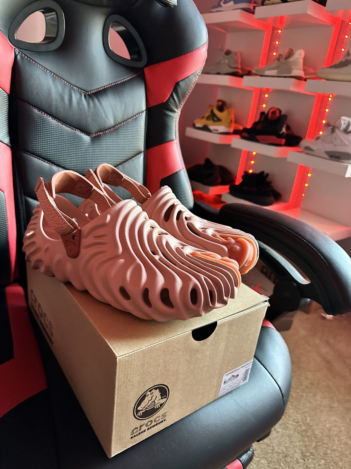 Crocs × Salehe Bembury Salehe Bemburry x Crocs Kuwatta Size US 11 / EU 44 - 2 Thumbnail