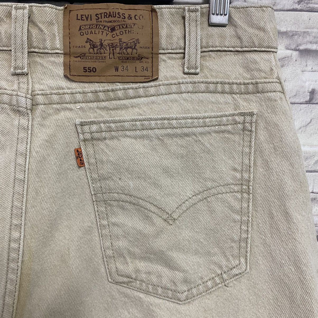 Levi's Vintage Levis 550 Orangetab Baggy Tappered Leg Jeans 33x35 Size US 33 - 12 Thumbnail