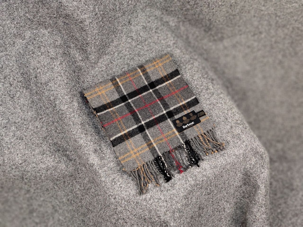 Barbour Barbour Classic Checkered Scarf Cashmere / Merino Wool Size ONE SIZE - 1 Thumbnail