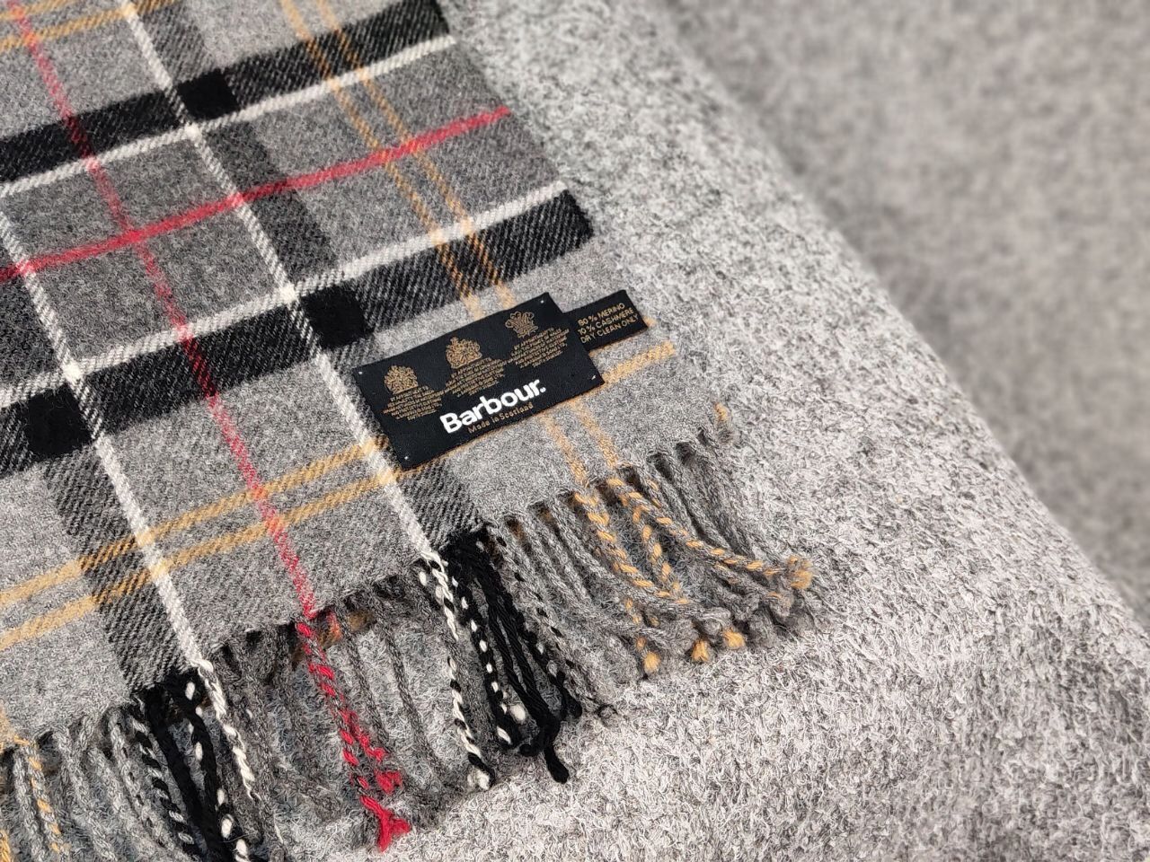 Barbour Barbour Classic Checkered Scarf Cashmere / Merino Wool Size ONE SIZE - 5 Thumbnail