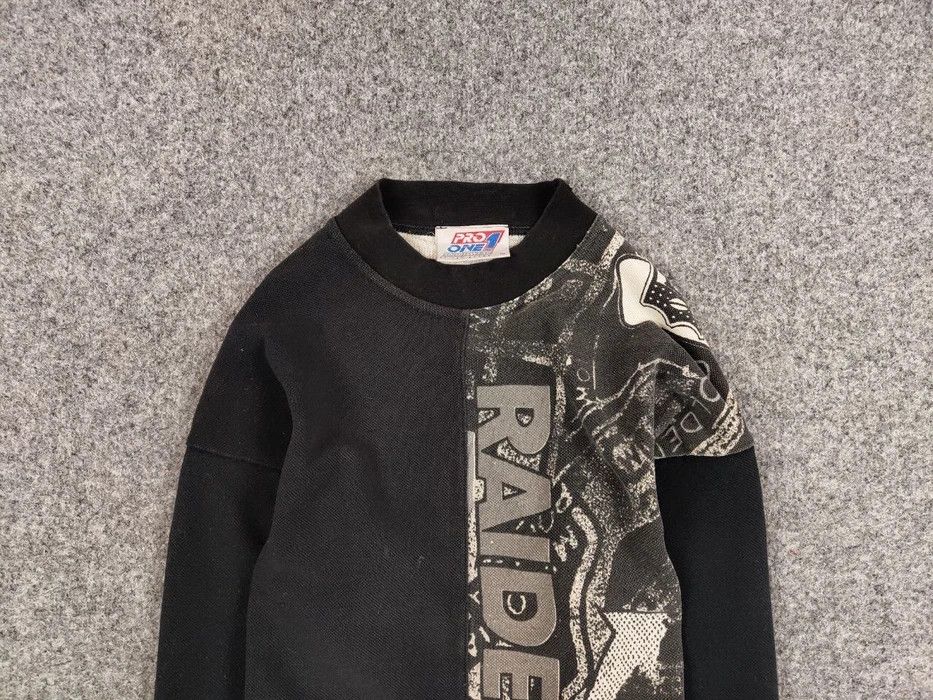 NFL Vintage 90's Raiders Team NFL Print Crew Chek Sweatshirt Size US M / EU 48-50 / 2 - 3 Thumbnail