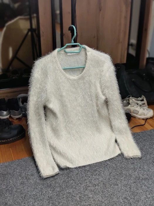 Japanese Brand Vintage Japanese White Mohair Style Fuzzy Y2K Sweater Size US S / EU 44-46 / 1 - 10 Thumbnail