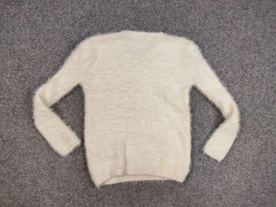 Japanese Brand Vintage Japanese White Mohair Style Fuzzy Y2K Sweater Size US S / EU 44-46 / 1 - 7 Thumbnail