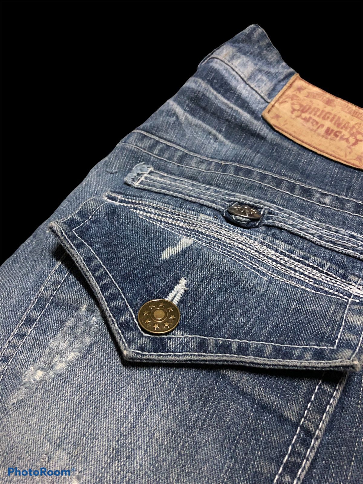 Other SCRIPT DISTRESSED DENIM BY ORIGINAL JEANS Size US 33 - 4 Thumbnail
