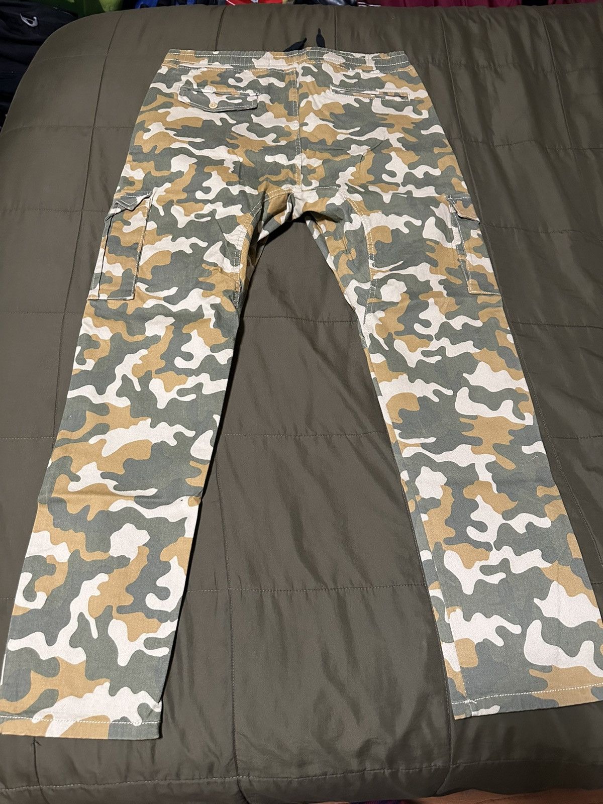 Other Camo cargos LARGE Size US 36 / EU 52 - 4 Thumbnail