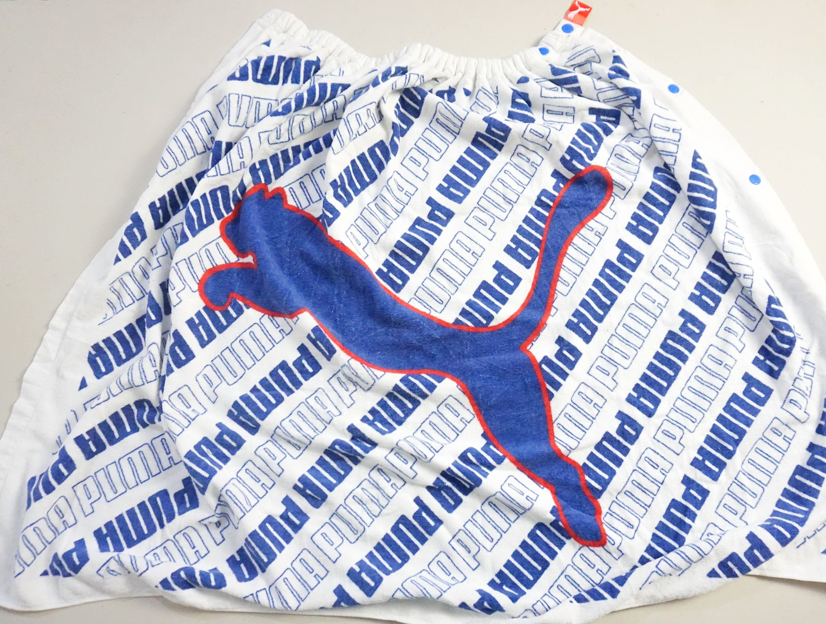 Puma PUMA Buttoned & Elastic Towel Size ONE SIZE - 1 Thumbnail
