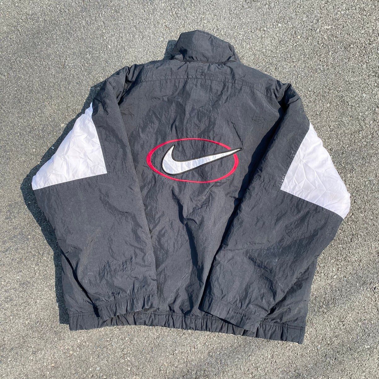 Nike Vintage 90s Nike Big Swoosh Jacket Size US L / EU 52-54 / 3 - 1 Preview