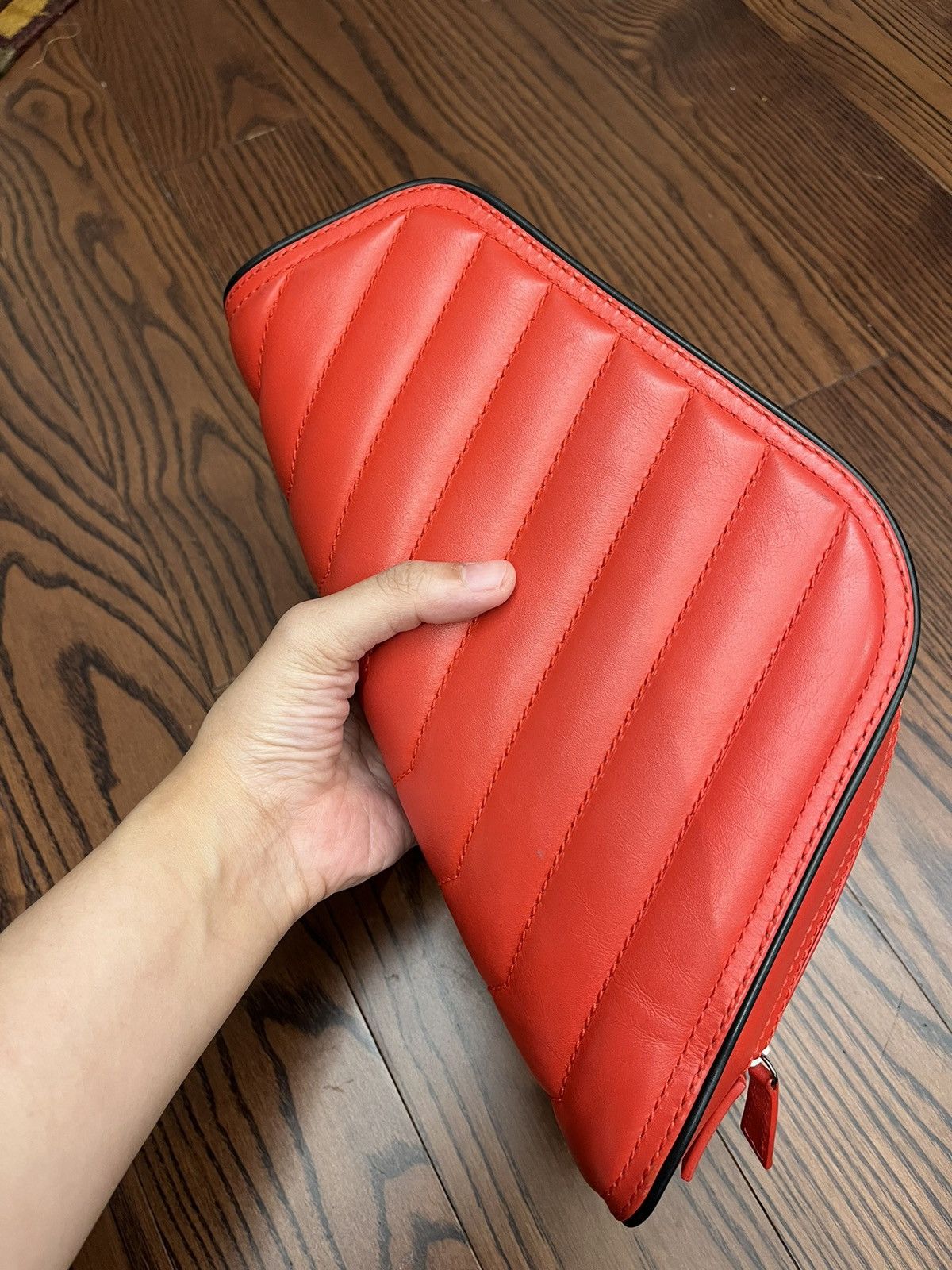 Balenciaga Authentic Balenciaga SS19 Car S runway red clutch Size ONE SIZE - 17 Thumbnail