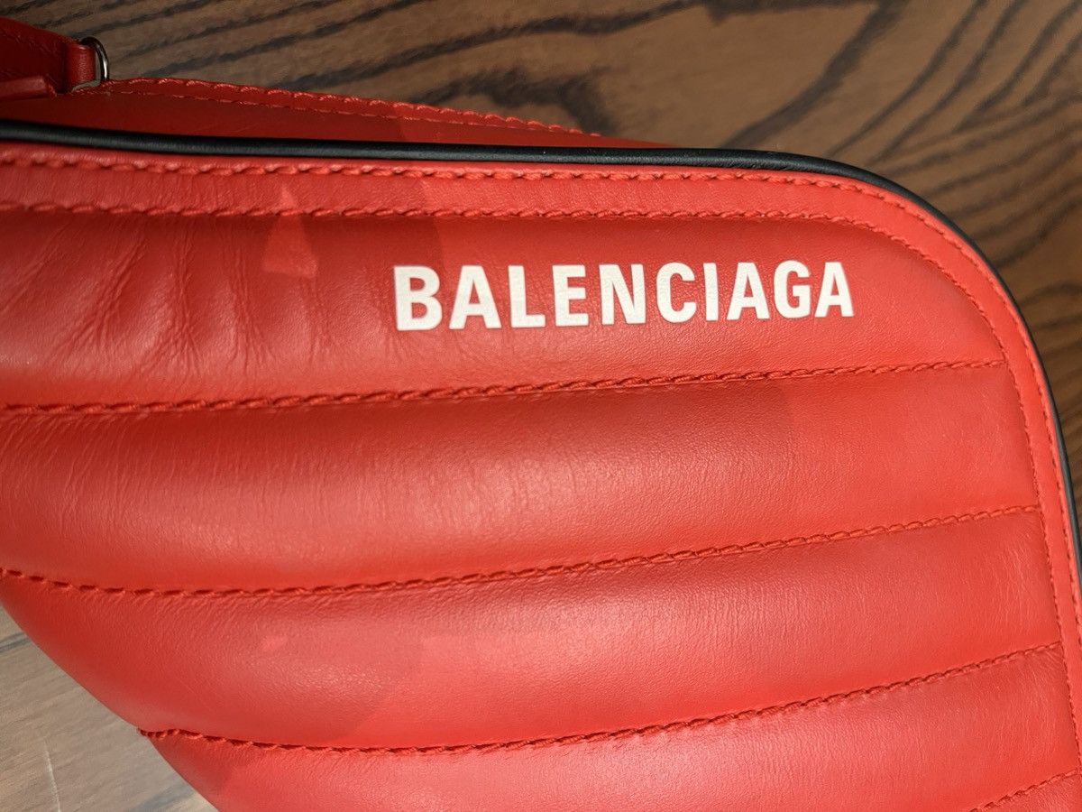 Balenciaga Authentic Balenciaga SS19 Car S runway red clutch Size ONE SIZE - 13 Thumbnail