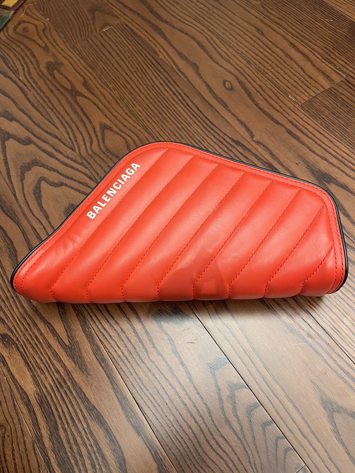 Balenciaga Authentic Balenciaga SS19 Car S runway red clutch Size ONE SIZE - 8 Thumbnail