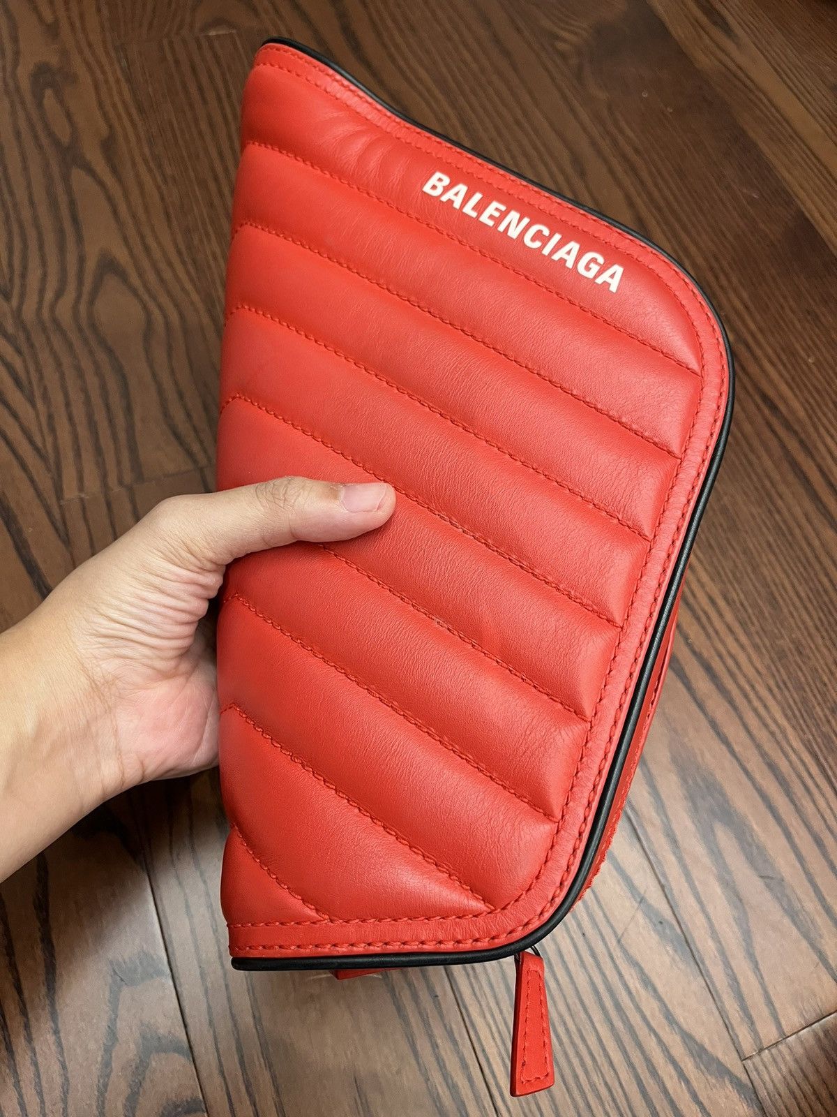 Balenciaga Authentic Balenciaga SS19 Car S runway red clutch Size ONE SIZE - 18 Thumbnail