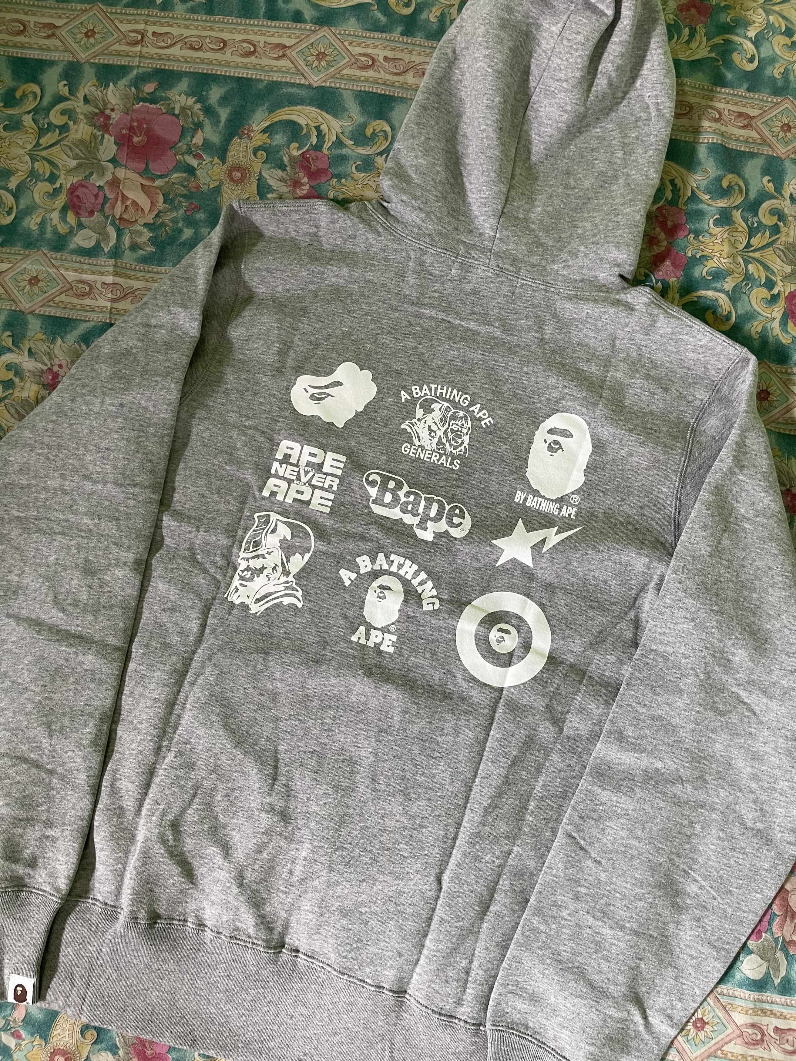 Bape Hoodie Bape x Kiss Multi Logo Size US L / EU 52-54 / 3 - 5 Thumbnail