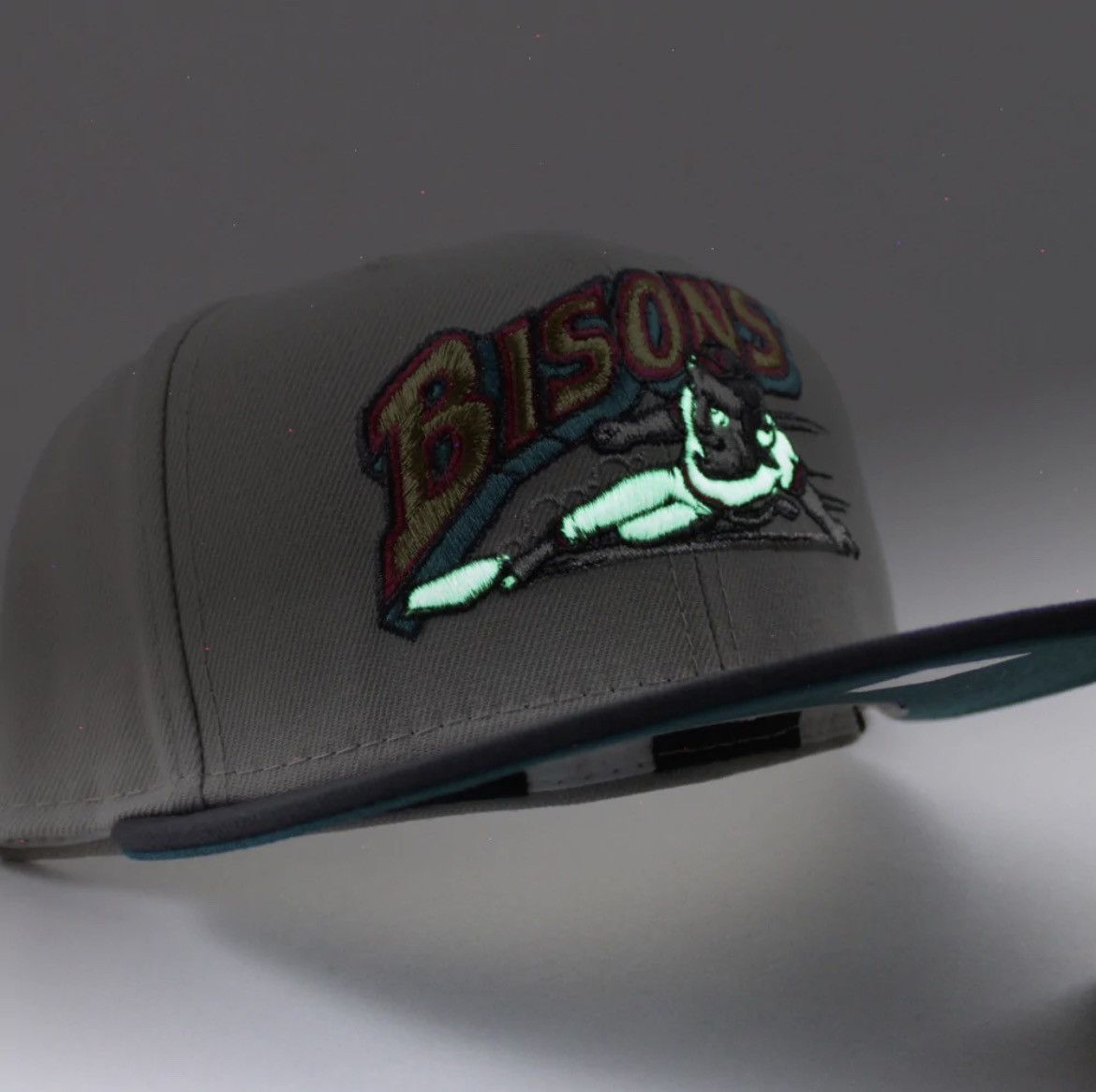 MLB 7 1/2 EcapCity Buffalo Bisons Glow in the Dark Fitted Size ONE SIZE - 2 Thumbnail