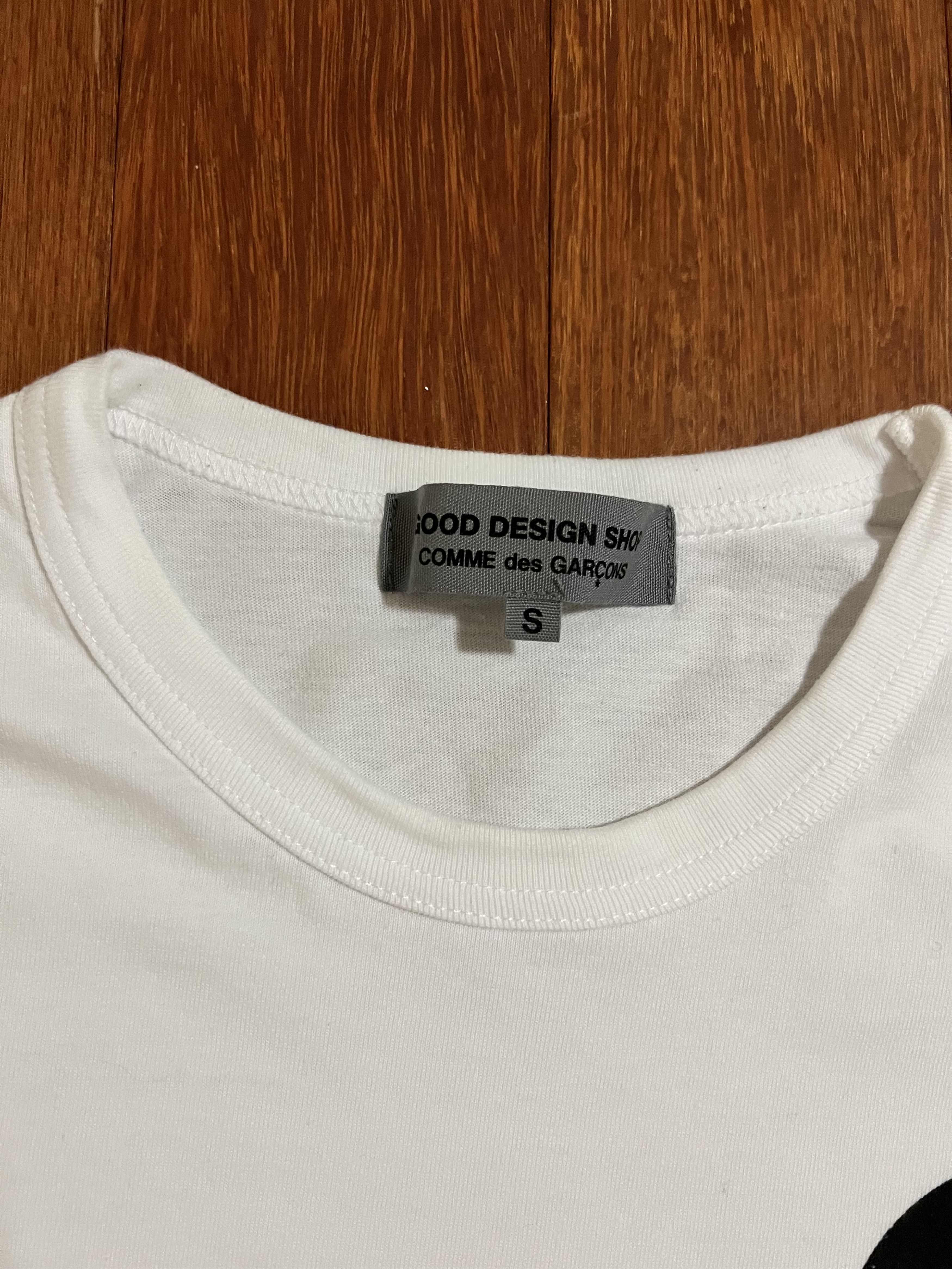 Comme des Garcons × Good Design Shop Comme des Garcons 💚 2017 Comme des Garcons Good Design Shop White Logo Tee Size US S / EU 44-46 / 1 - 4 Thumbnail