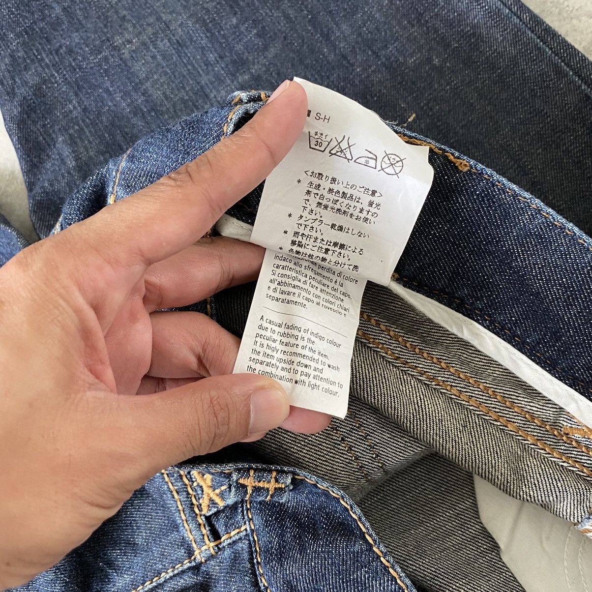 Dolce & Gabbana Dolce & Gabbana Spell Out Loose Denim Jeans Size US 32 / EU 48 - 15 Thumbnail