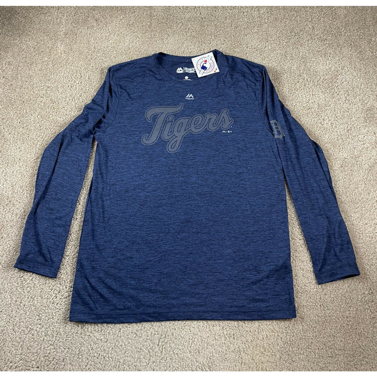 Majestic, Shirts, Nwt Detroit Tigers Hoodie Sweatshirt