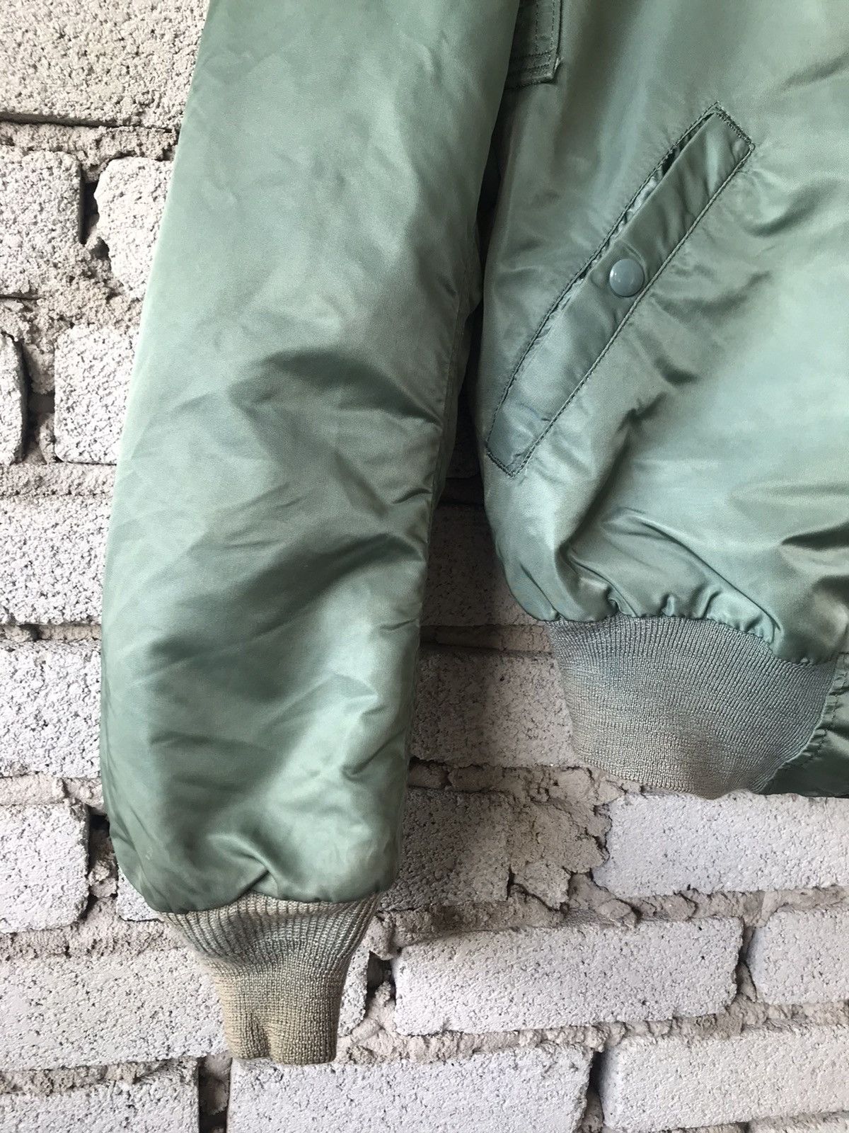 Avirex × Buzz Rickson's B-15D Avirex US Air Force Bomber Jacket Distressed Size US M / EU 48-50 / 2 - 4 Thumbnail