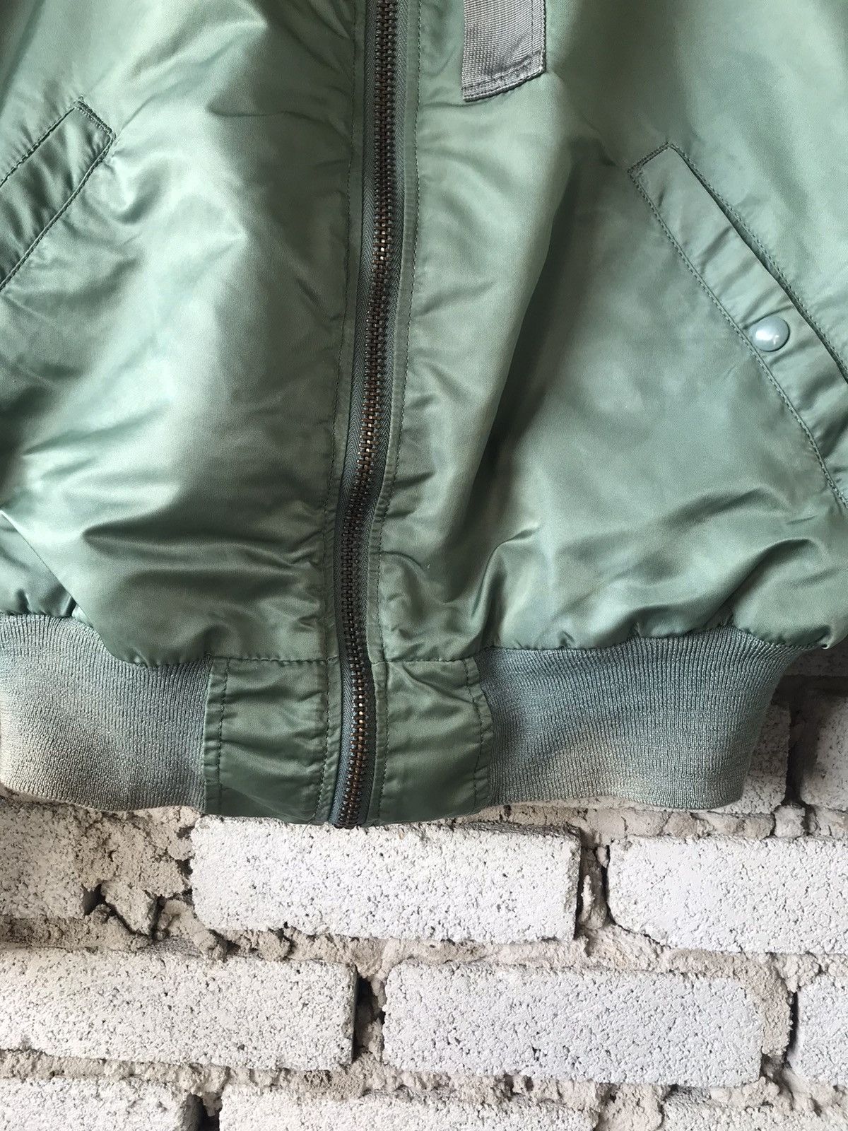 Avirex × Buzz Rickson's B-15D Avirex US Air Force Bomber Jacket Distressed Size US M / EU 48-50 / 2 - 6 Thumbnail